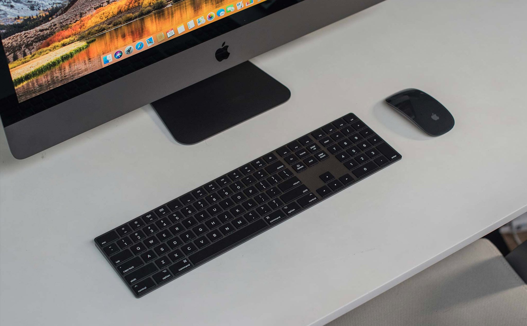 Apple đã ngừng bán Magic Keyboard, Magic Mouse và Magic Trackpad màu Space Gray