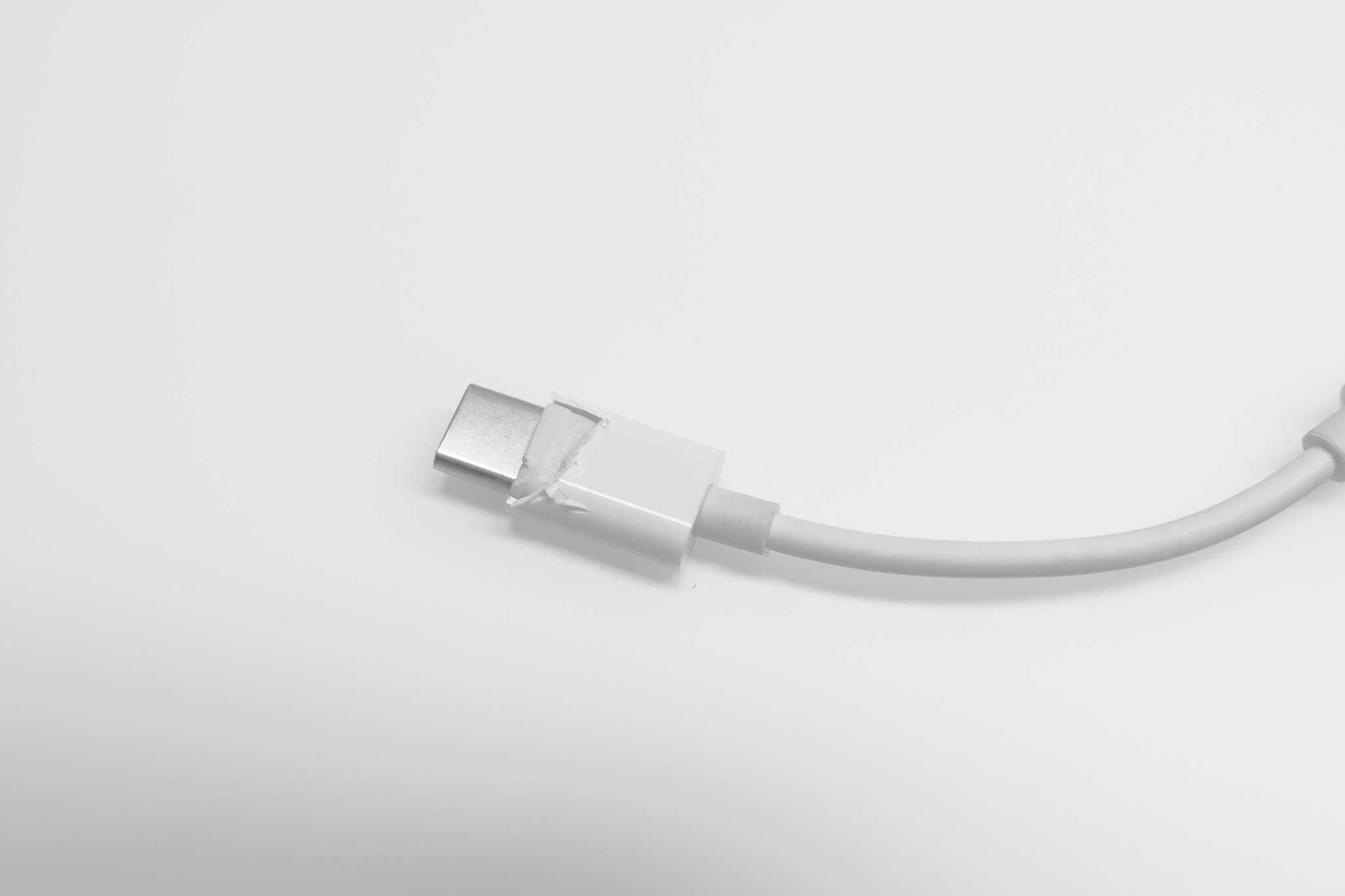 Teardown & inside: USB C to 3.5mm hàng dỏm, Nên mua hàng xịn?!