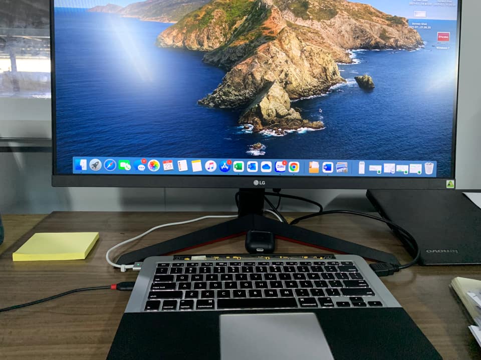 MacBook muốn vứt màn hình? Không có việc gì khó :D