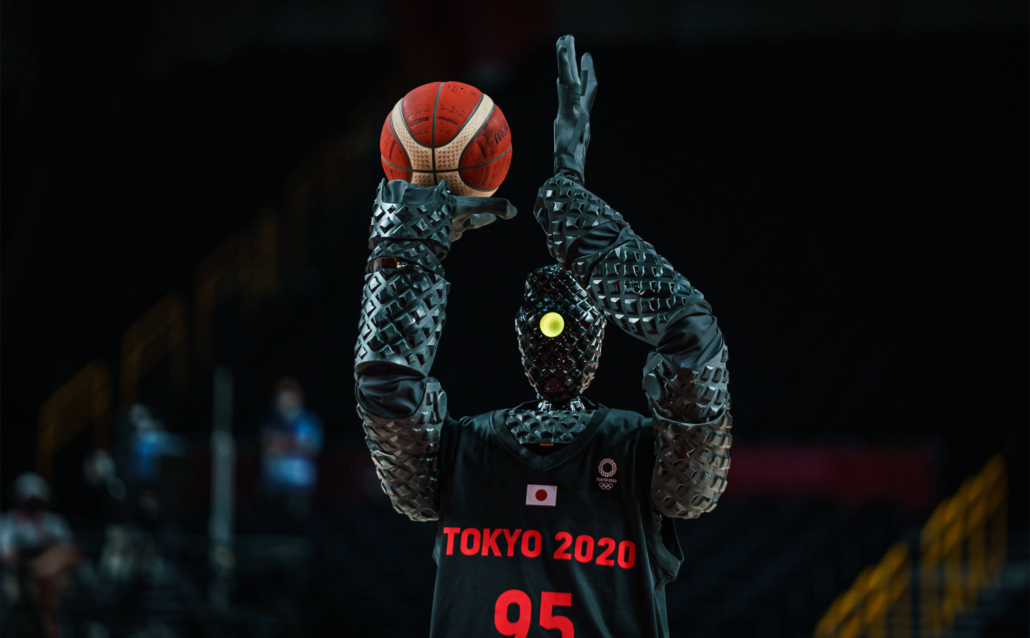 Chú robot chơi bóng rổ của Toyota, đang làm nhiều người kinh ngạc ở Olympic