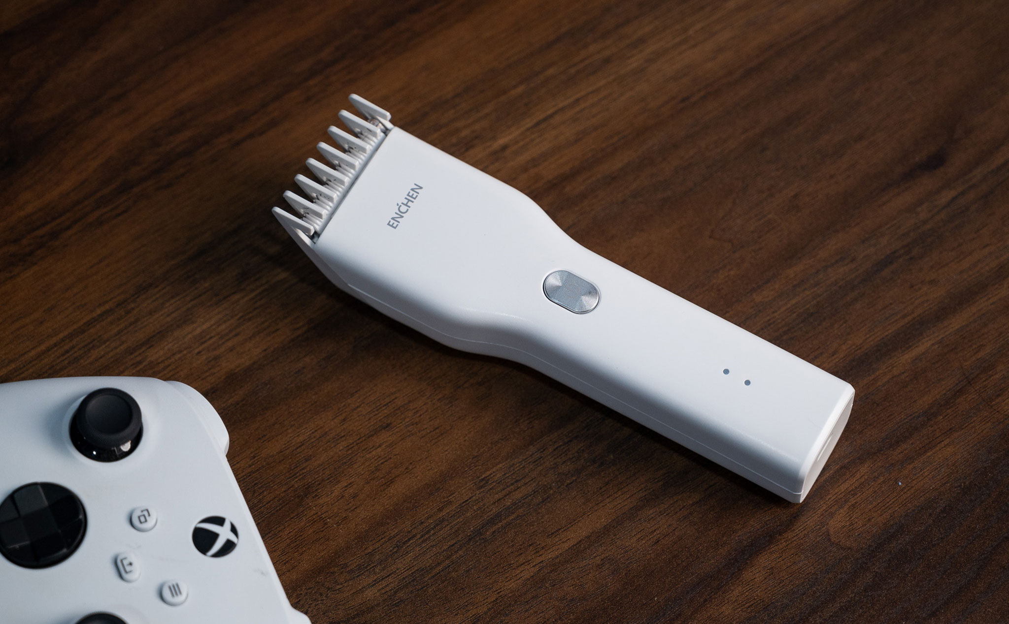 Trên tay tông đơ Xiaomi Enchen Boost: đảm bảo nhu cầu cắt tóc tại nhà, giá 250k