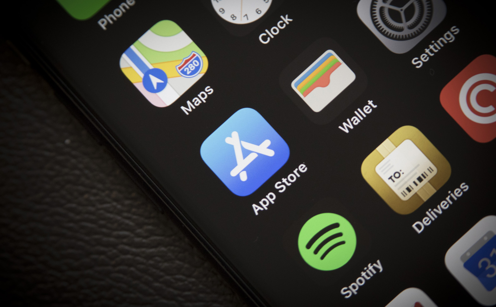 Apple đổi luật, cho phép ứng dụng "hướng dẫn" người dùng thanh toán ngoài App Store
