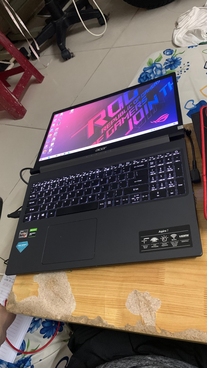 Laptop Acer aspire 7 ( phiên bản chip Ryzen 5500U-256gb)