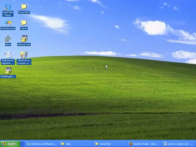 1.Windows_XP_Desktop.jpg