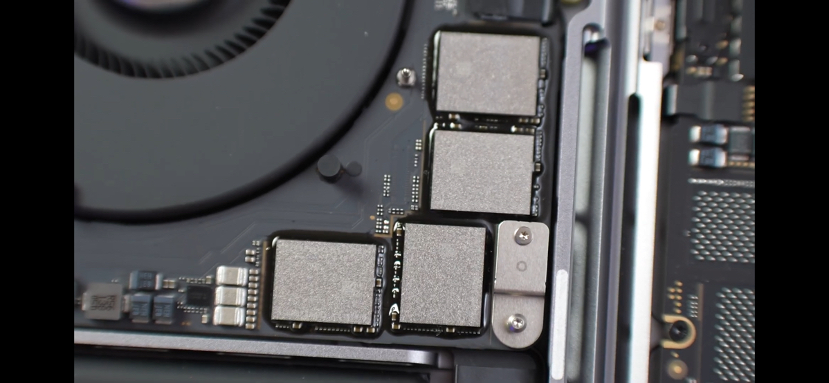 Macbook Pro 2021 có thể upgrade được SSD?