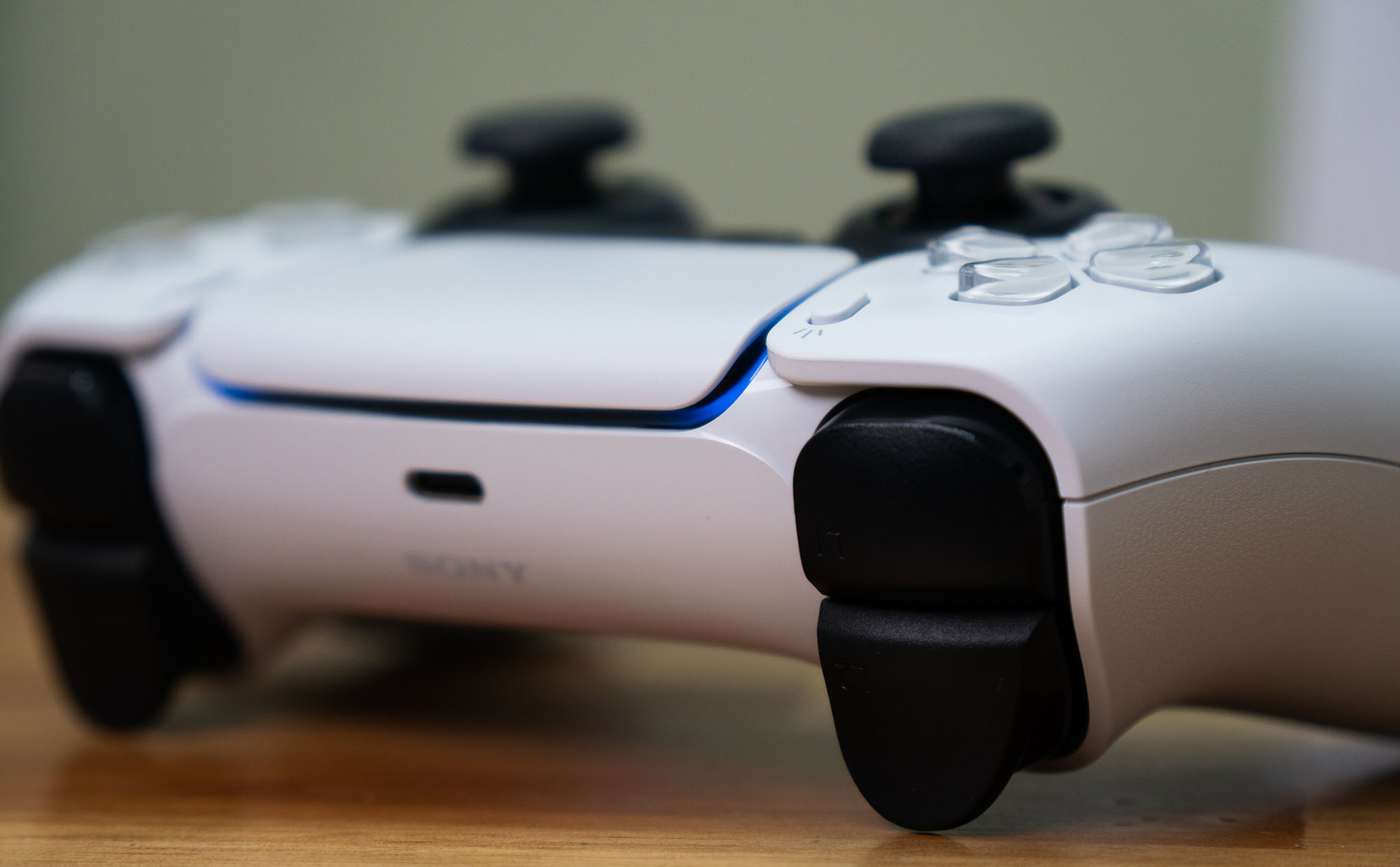 Bloomberg: Sony đang giảm sản lượng PS5 vì thiếu hụt chip bán dẫn