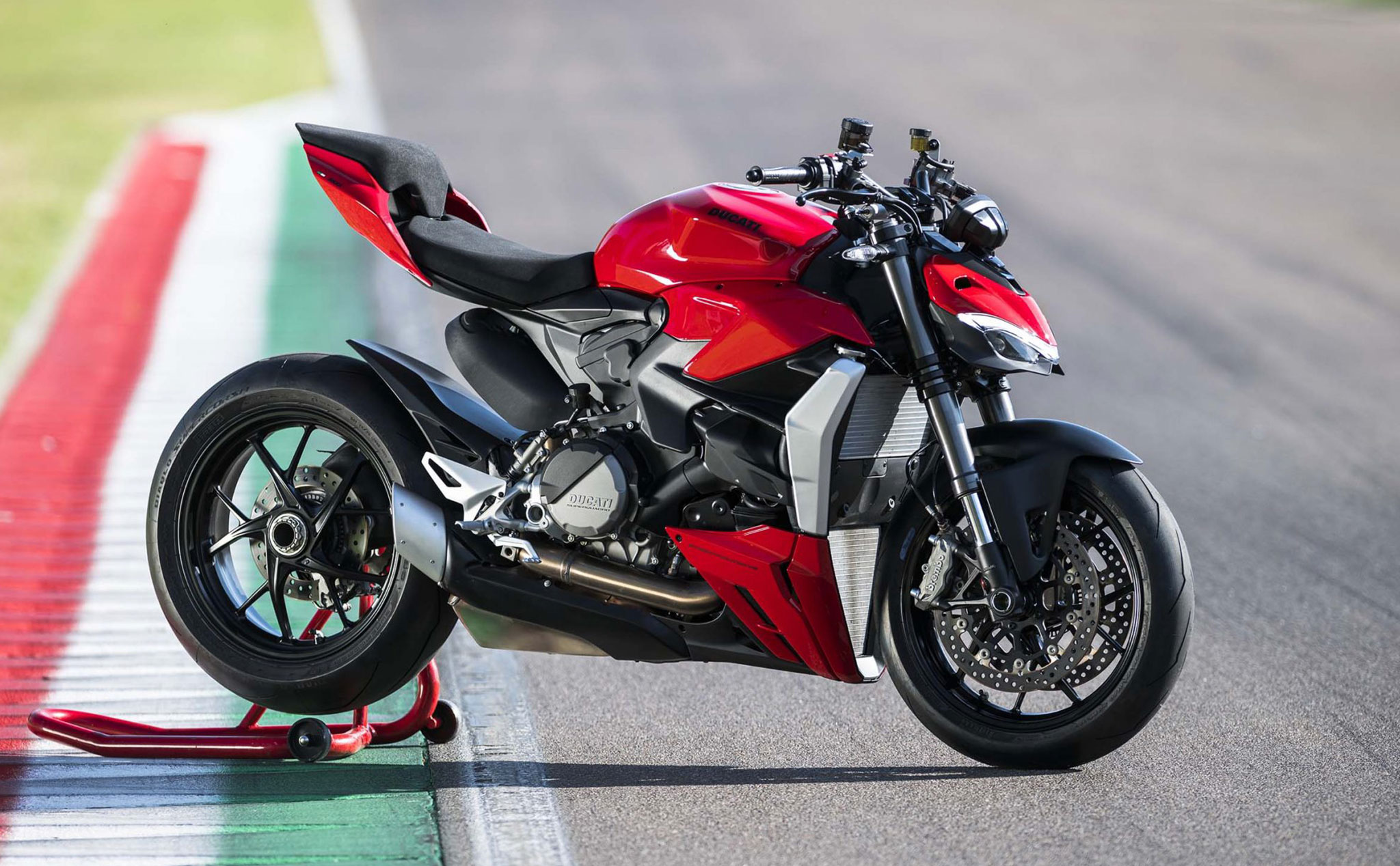 Ducati Streetfighter V4 Lamborghini 2022 phiên bản giới hạn được ra mắt