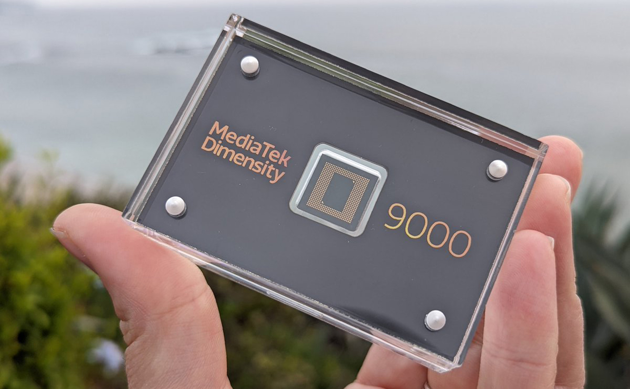 Kĩ hơn về MediaTek Dimensity 9000: SoC cao cấp với rất nhiều cái "đầu tiên trên thế giới"