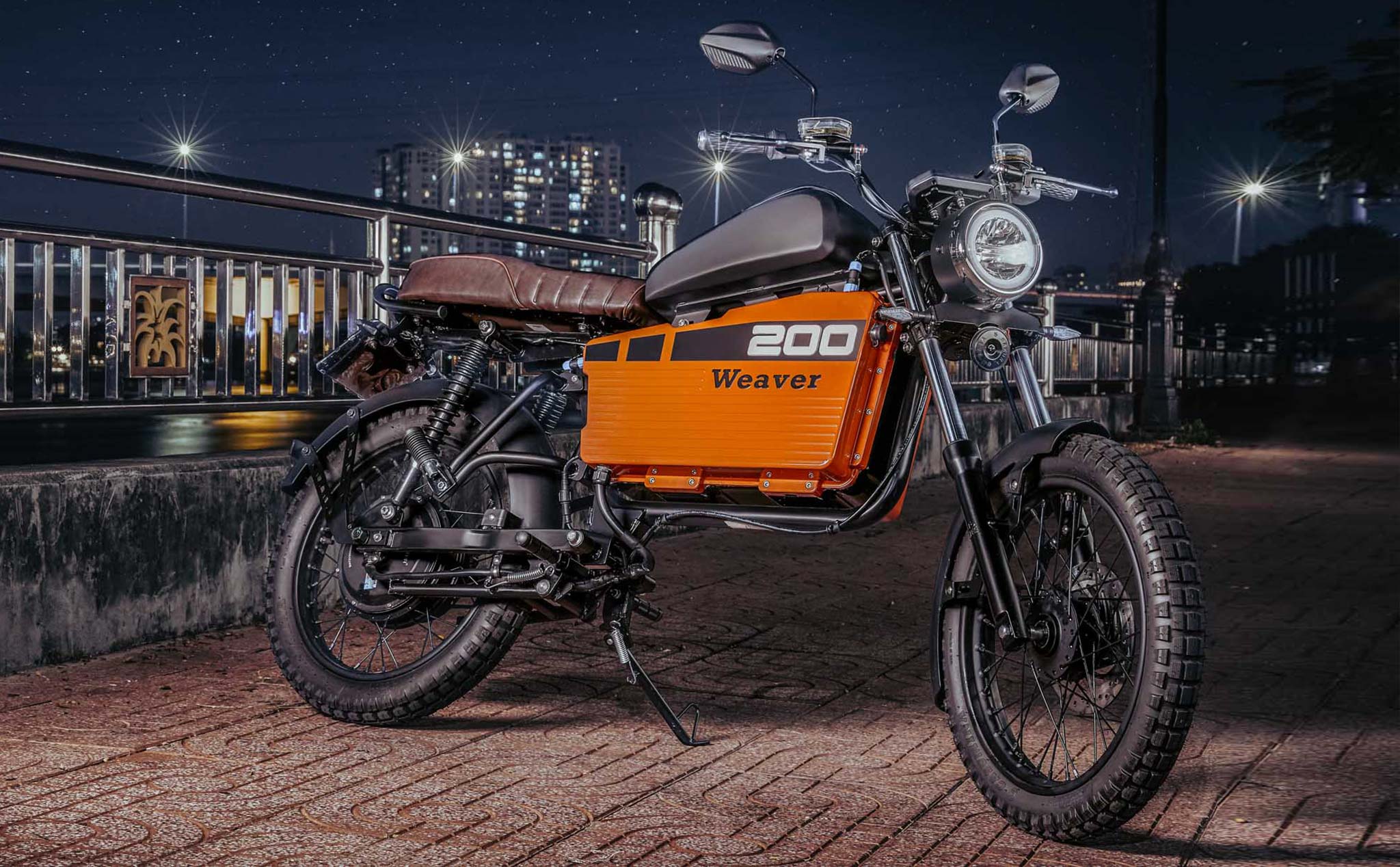 Dat Bike Weaver 200 chính thức: giá 54,9 triệu đồng, chạy được 200 km, sạc 3 tiếng đầy pin
