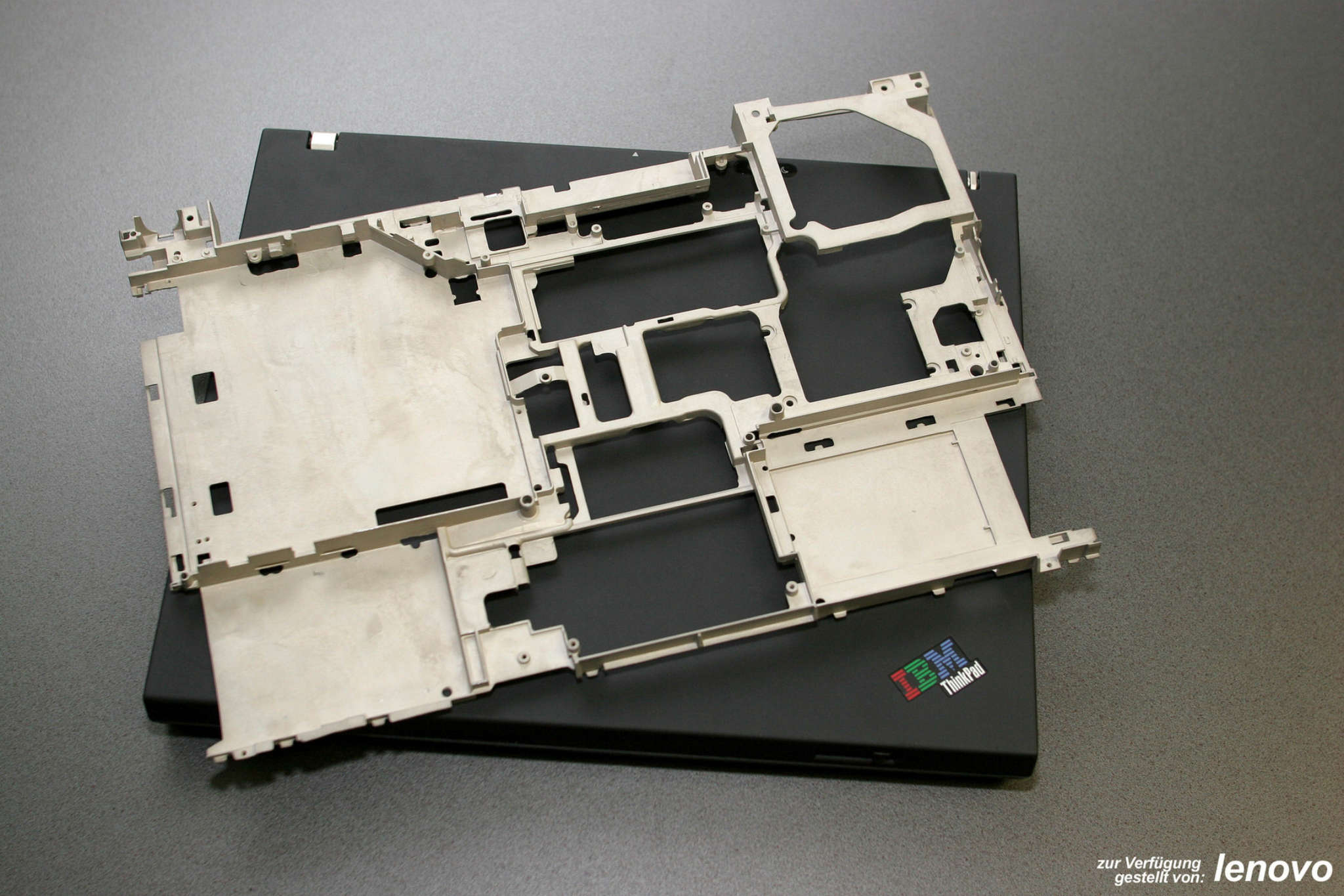 009 T60 chassis.jpg