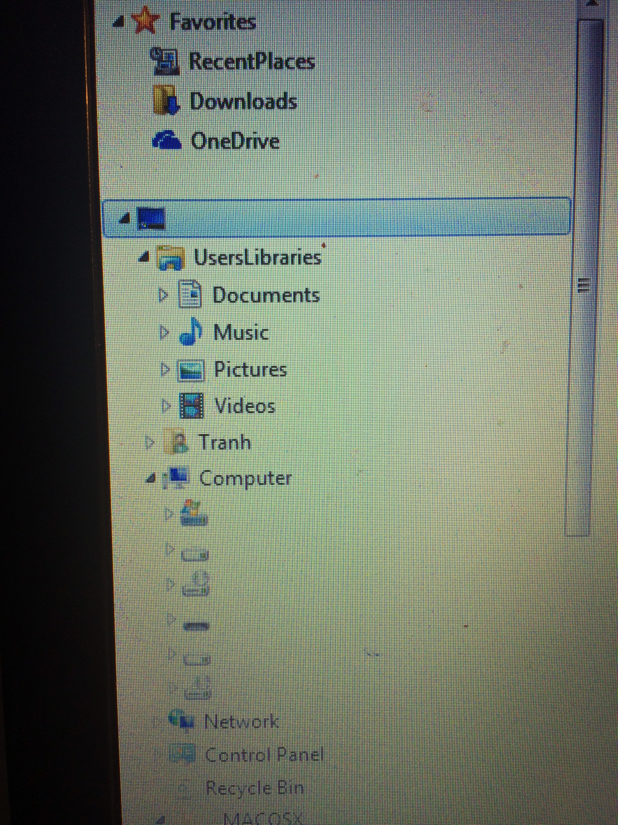 Không search được trên thanh Start, không Windows + R, không thể lưu file, save file as, và ... ????