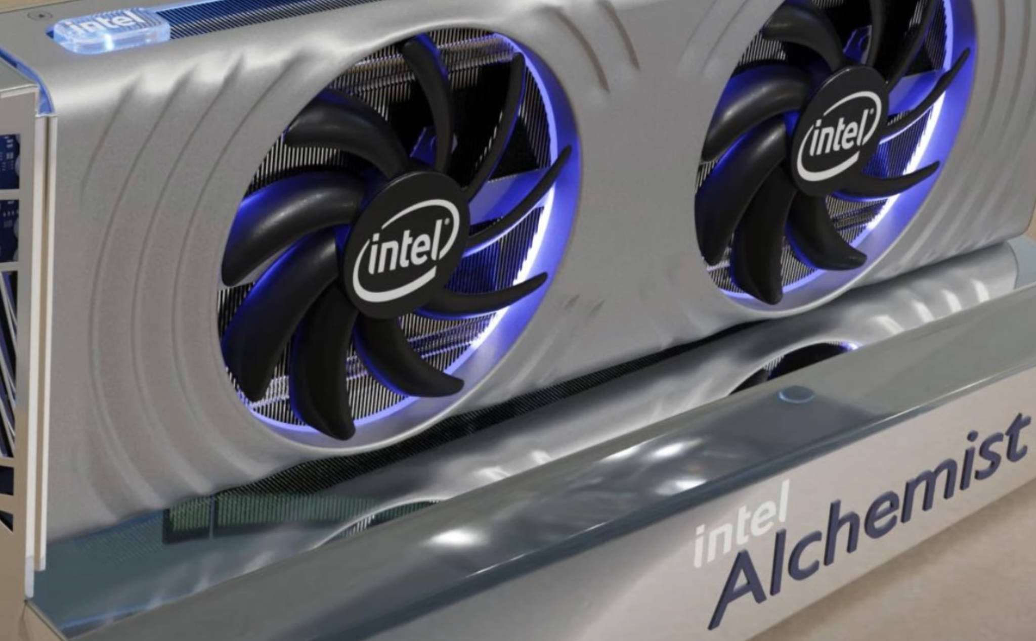 Intel Arc Alchemist DG2 lộ thông số, giá rẻ hơn NVIDIA 10% nhưng mạnh hơn 10%