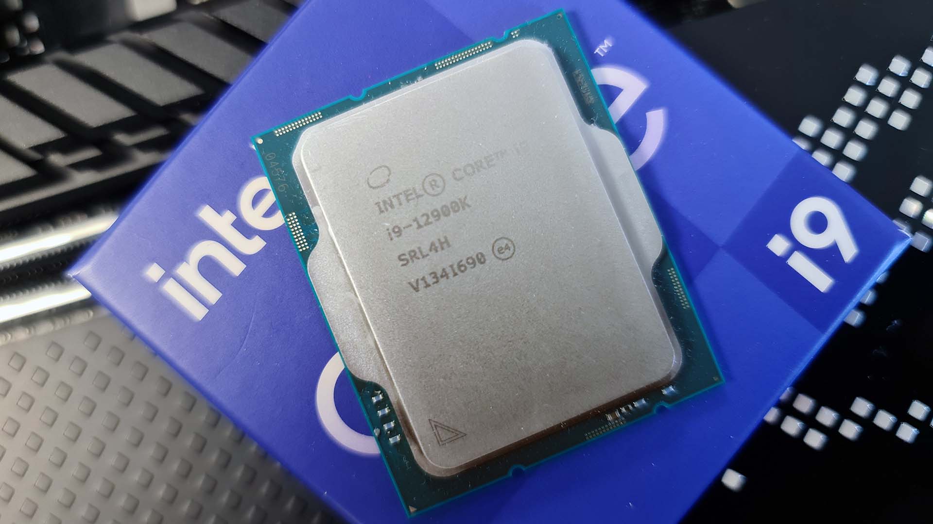 Chip binning nghĩa là gì? Trúng số silicon là sao? Ép xung CPU giờ có còn đáng như xưa?