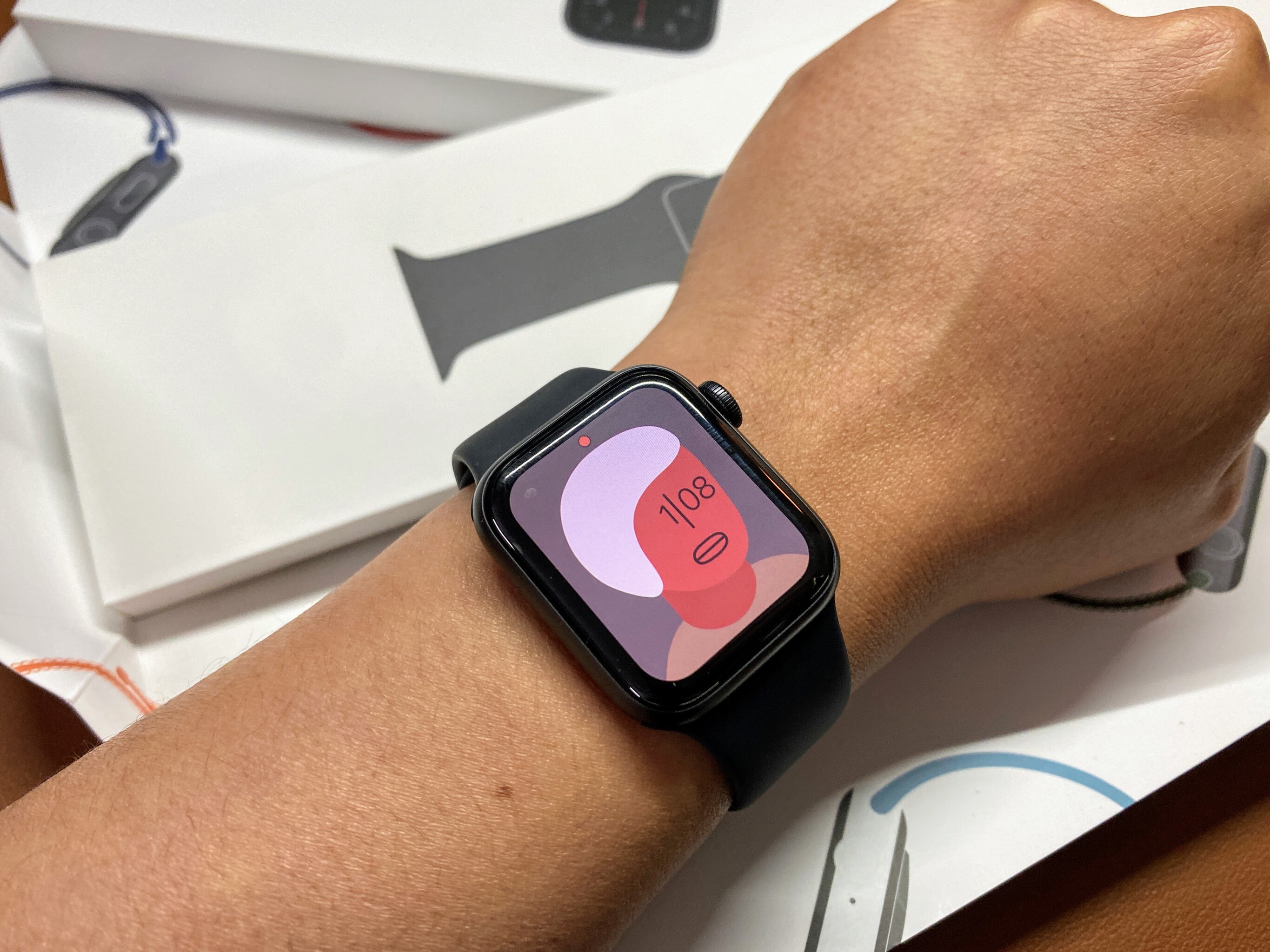 Review Apple Watch SE sau 4 tháng sử dụng: sự lựa chọn an toàn và kinh tế