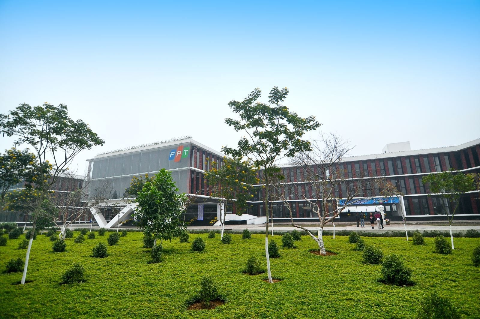 FPT Software Academy - Trung tâm đào tạo công nghệ lớn nhất Việt Nam