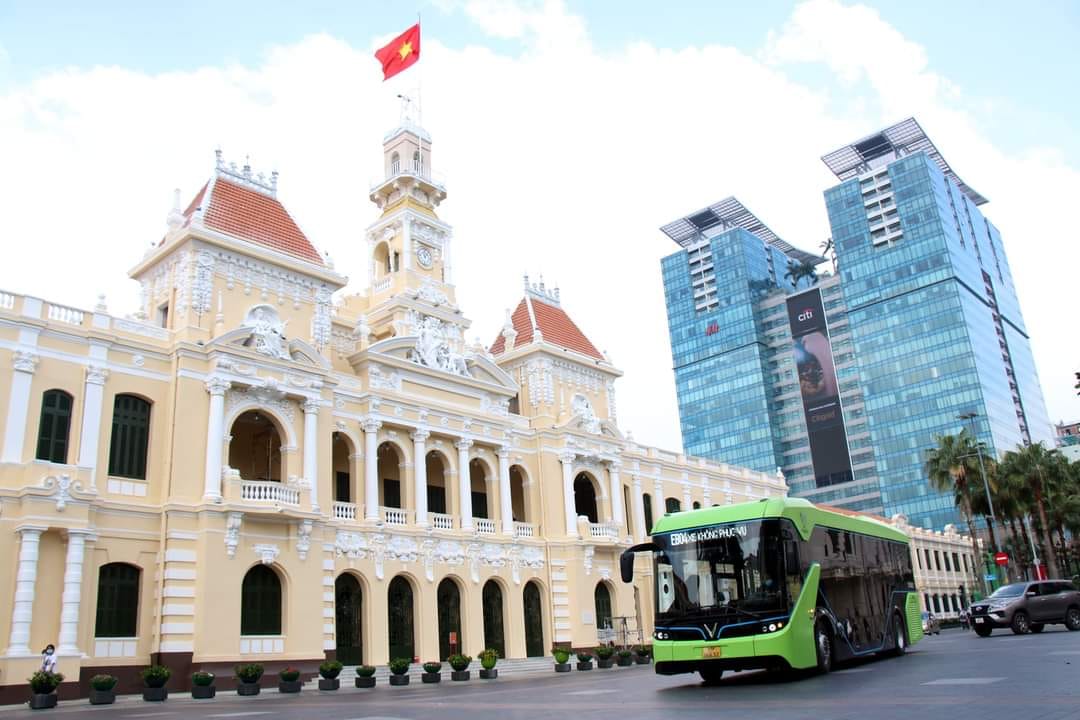 Vinbus tiến vào thành phố Hồ Chí Minh, dự kiến tháng 1, chậm nhất là tháng 2/2022 đồng bào HCM sẽ...