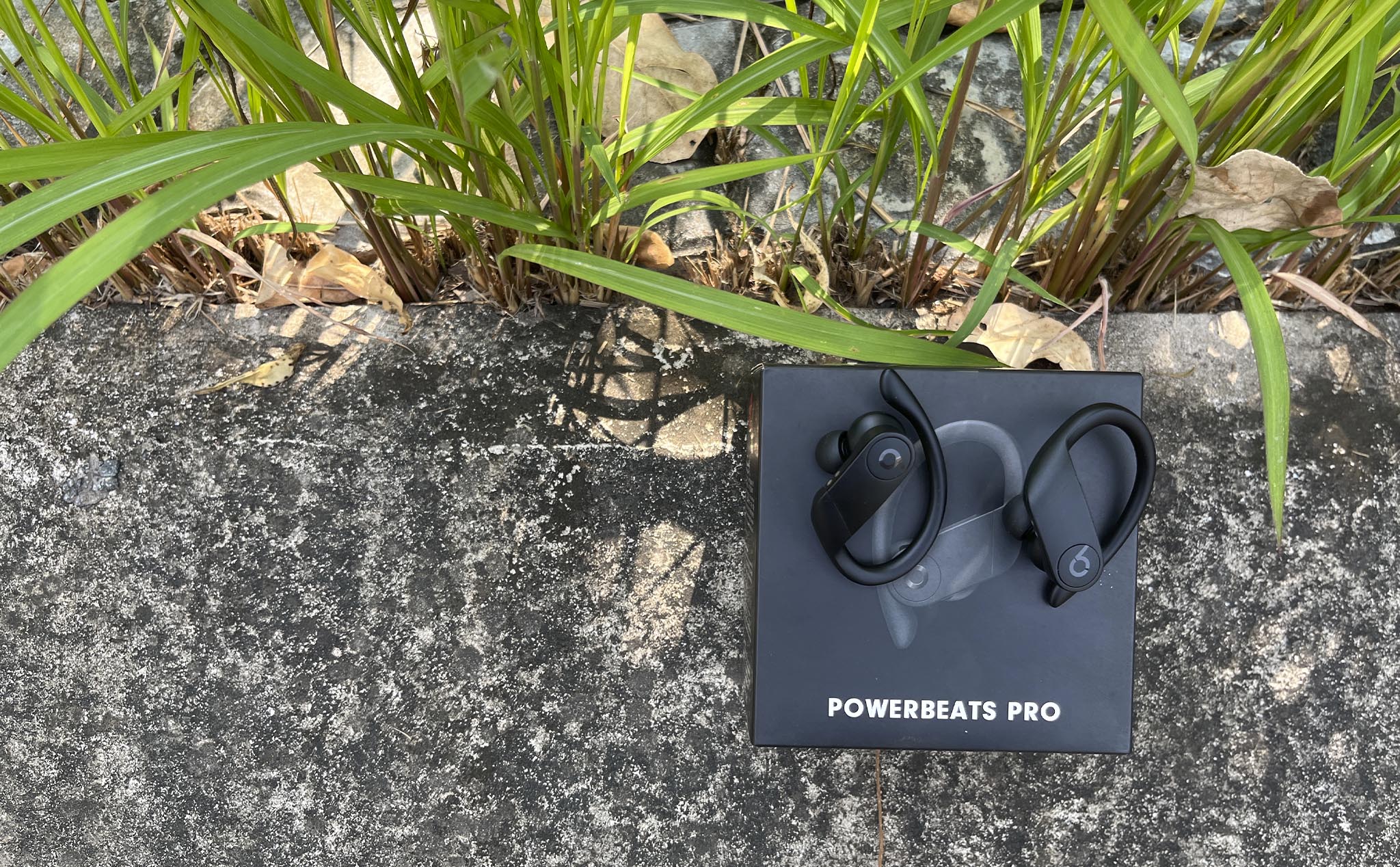 Chia sẻ trải nghiệm với tai nghe Powerbeats Pro: Tuyệt vời cho thể thao