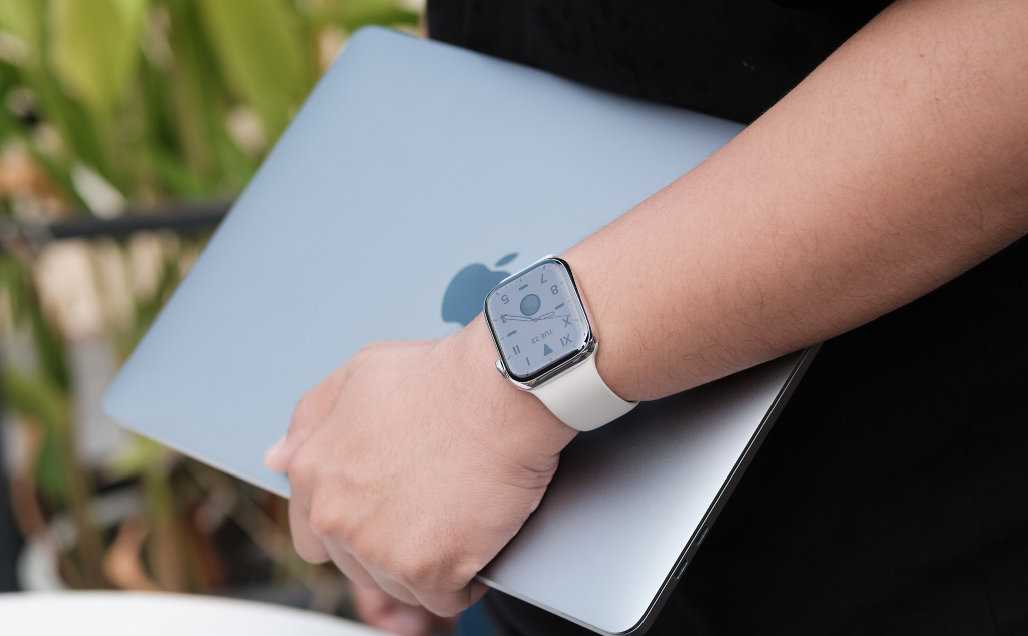 Thử mức độ hao pin của Apple Watch Series 7 trong một ngày sử dụng