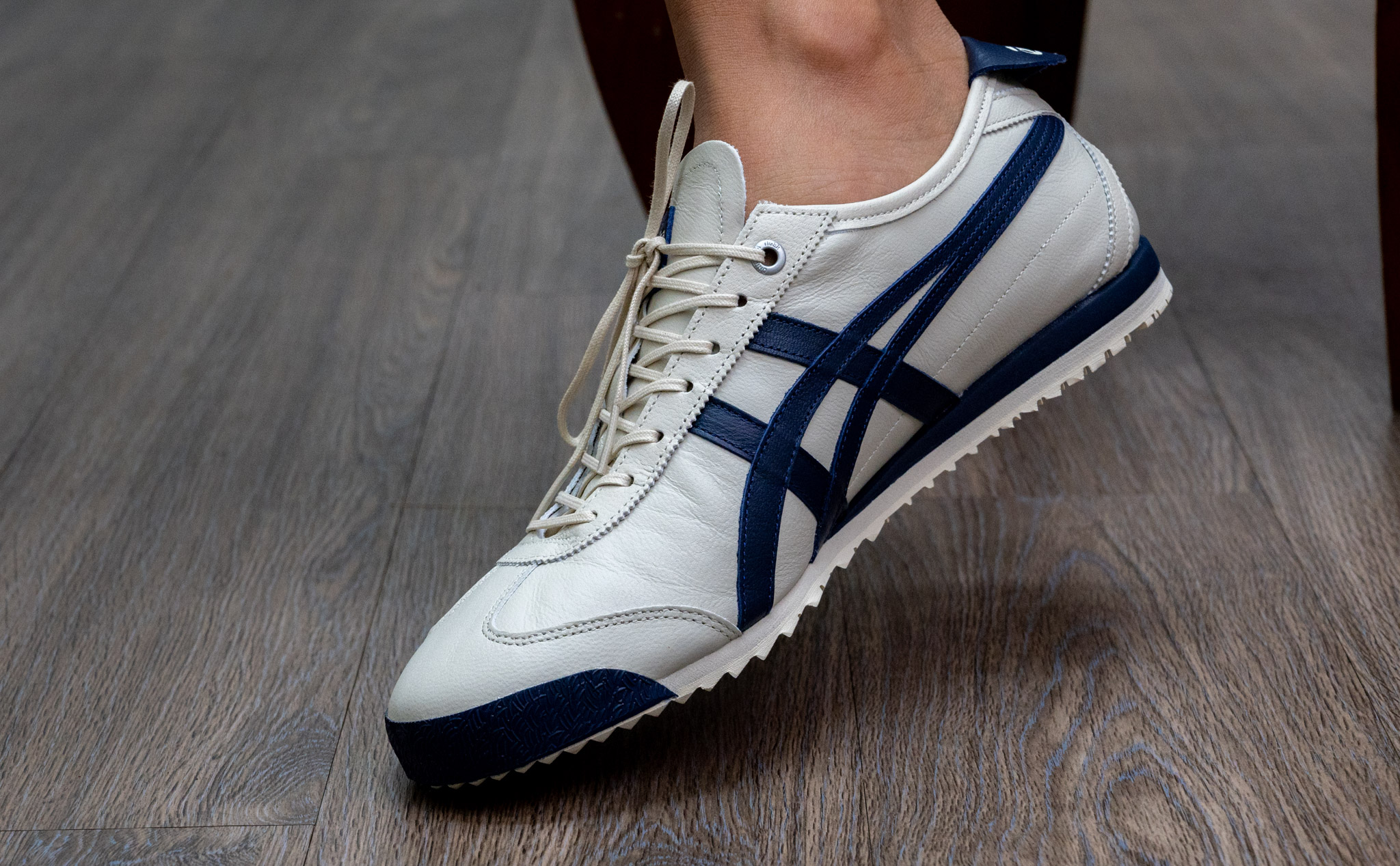 Trên Tay Giày Onitsuka Tiger Mexico 66 Sd