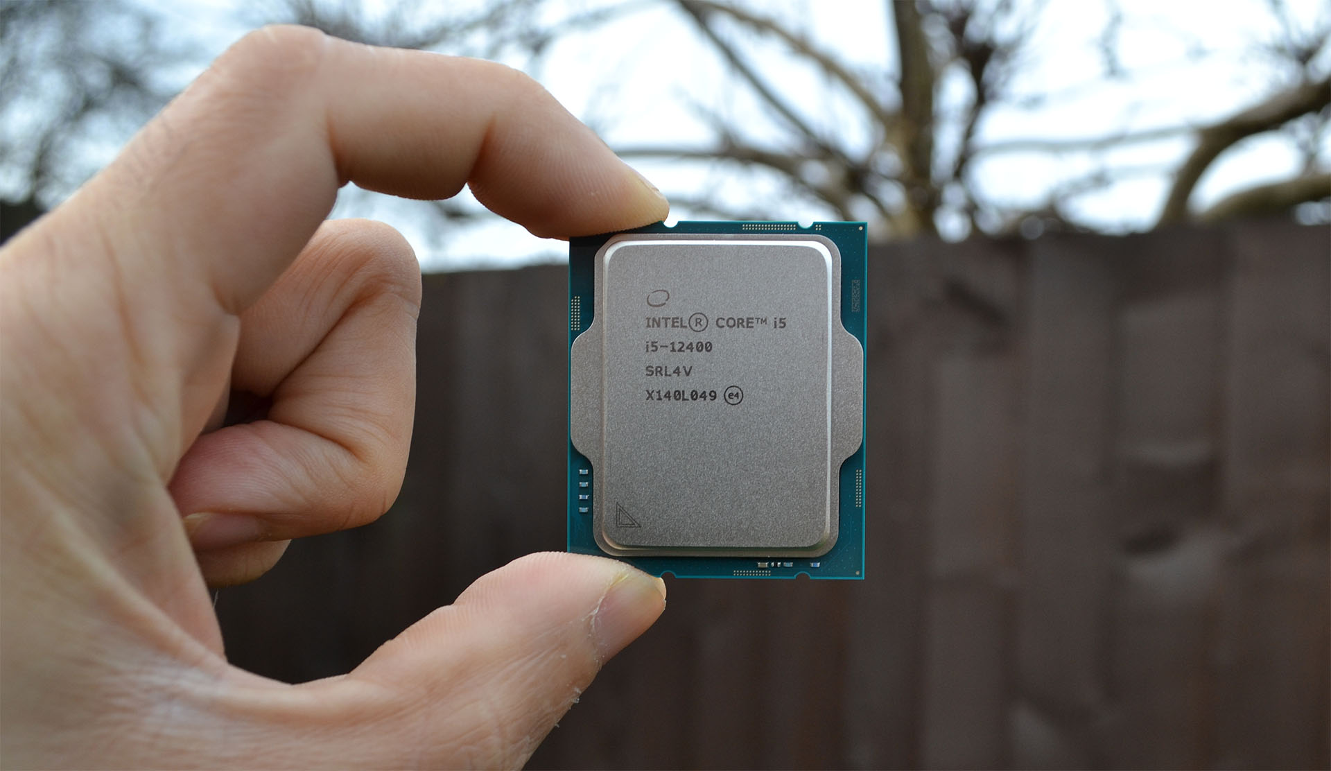 Có người ép xung được chip Core 12 gen "Non K", Intel nói không nên làm vậy vì sẽ làm hỏng CPU