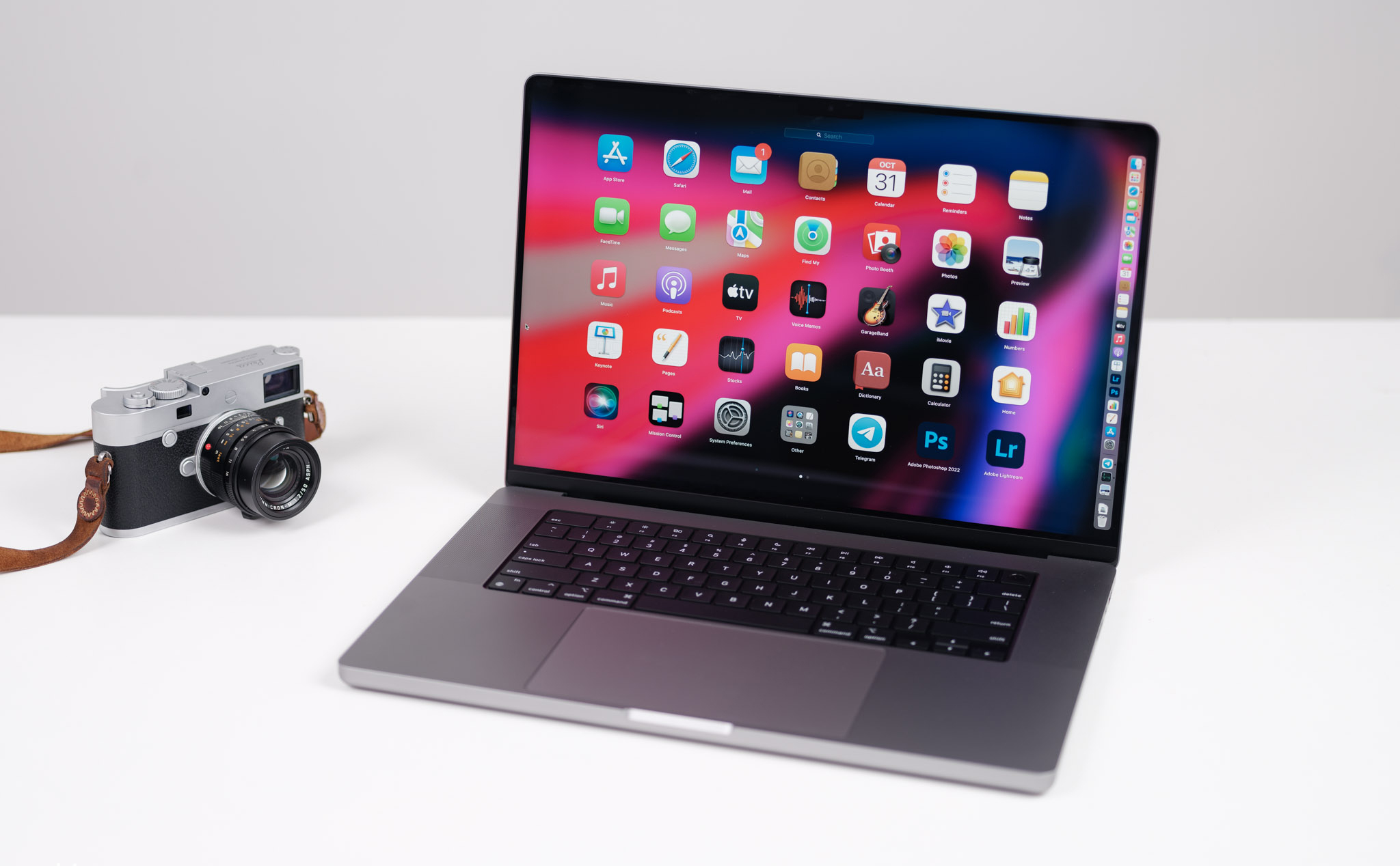Sau 3 tháng ra mắt, Apple vẫn “chật vật” để đáp ứng nhu cầu cho MacBook Pro mới