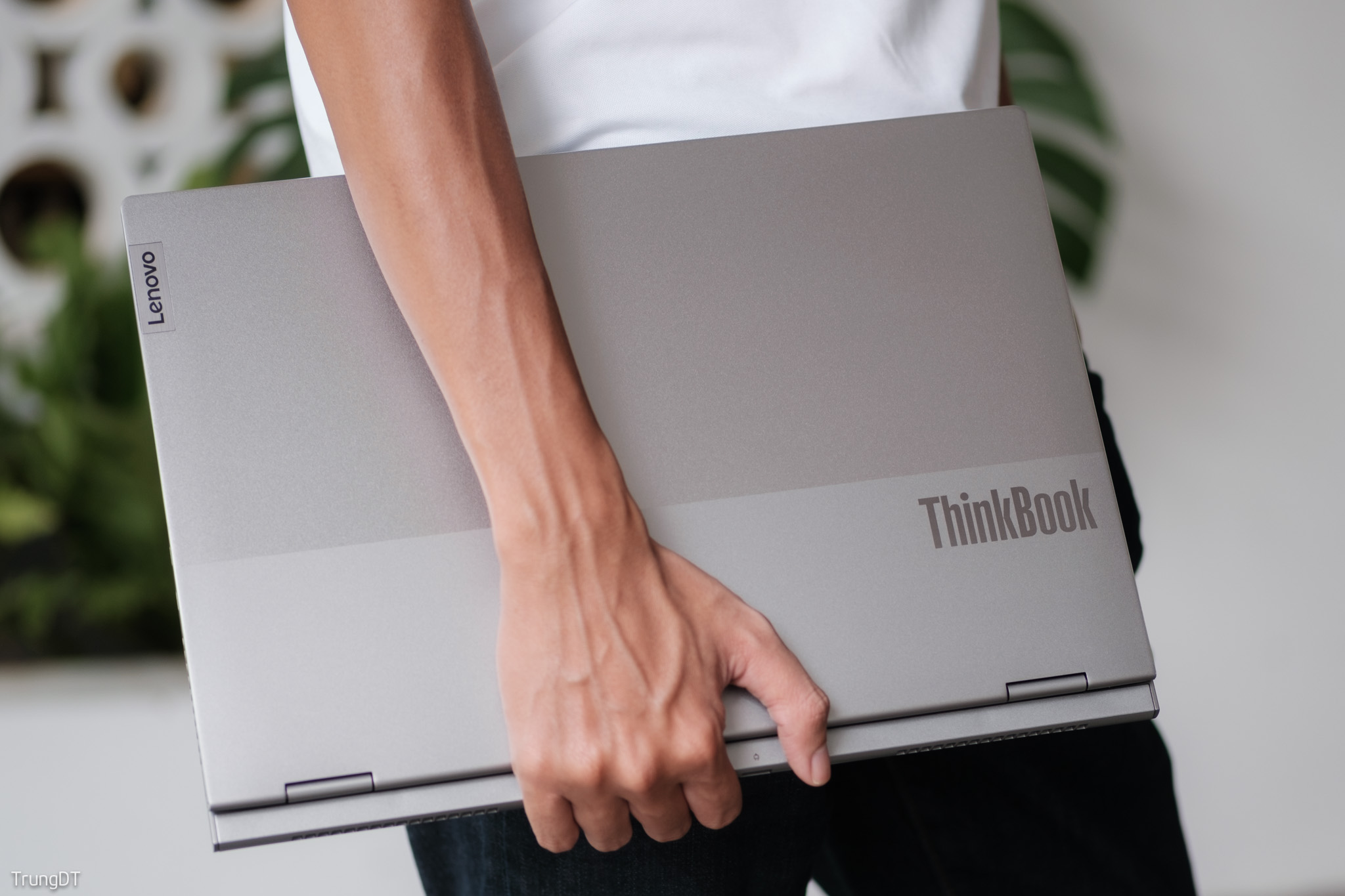 Lenovo_ThinkBook_16p_Gen_2_AMD_tinhte_5.jpg