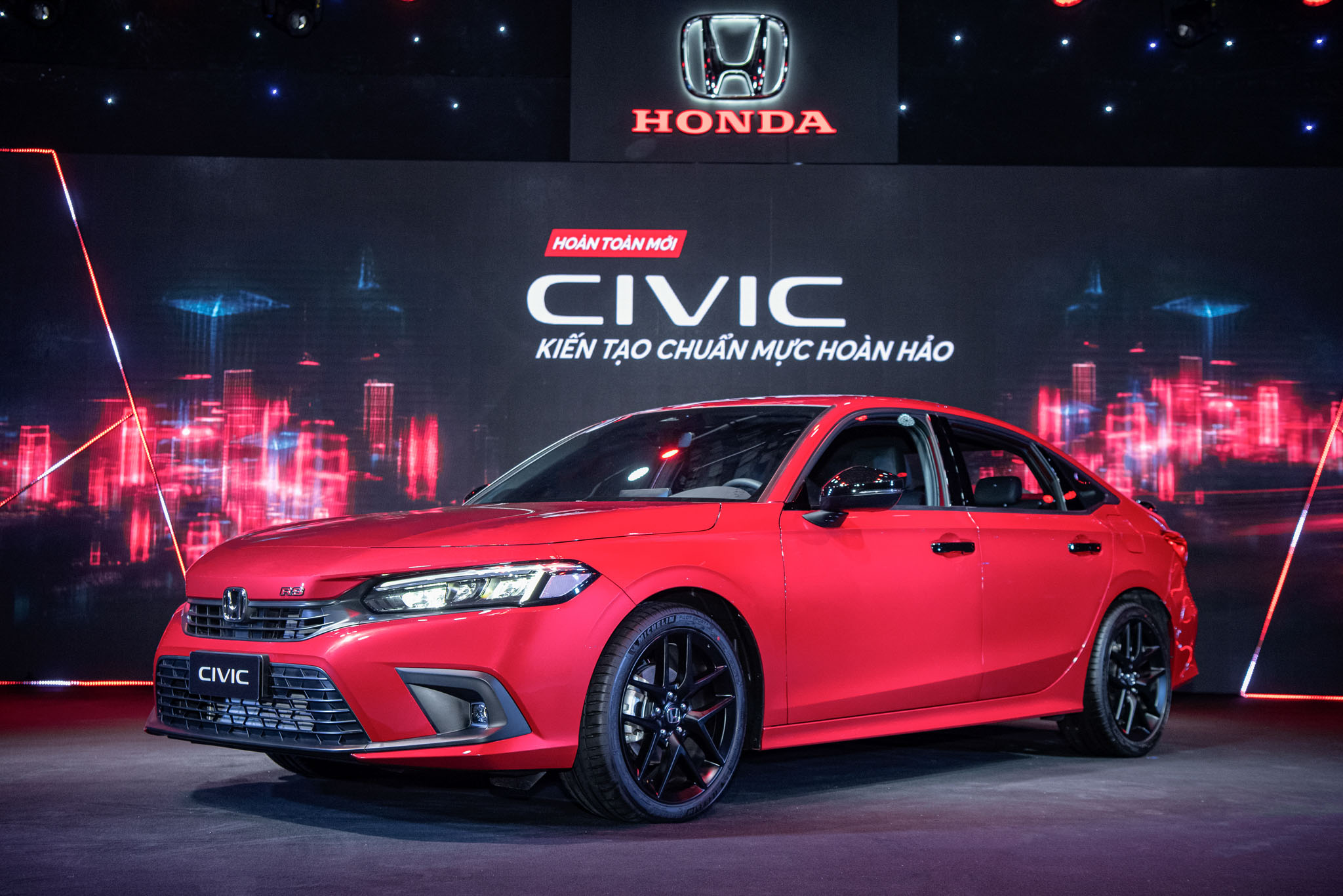 honda_civic_2022_hoàn_toàn_mới_ra_mắt_tại_việt_nam_giá_từ_730_triệu_đồng_tinhte-2.jpg