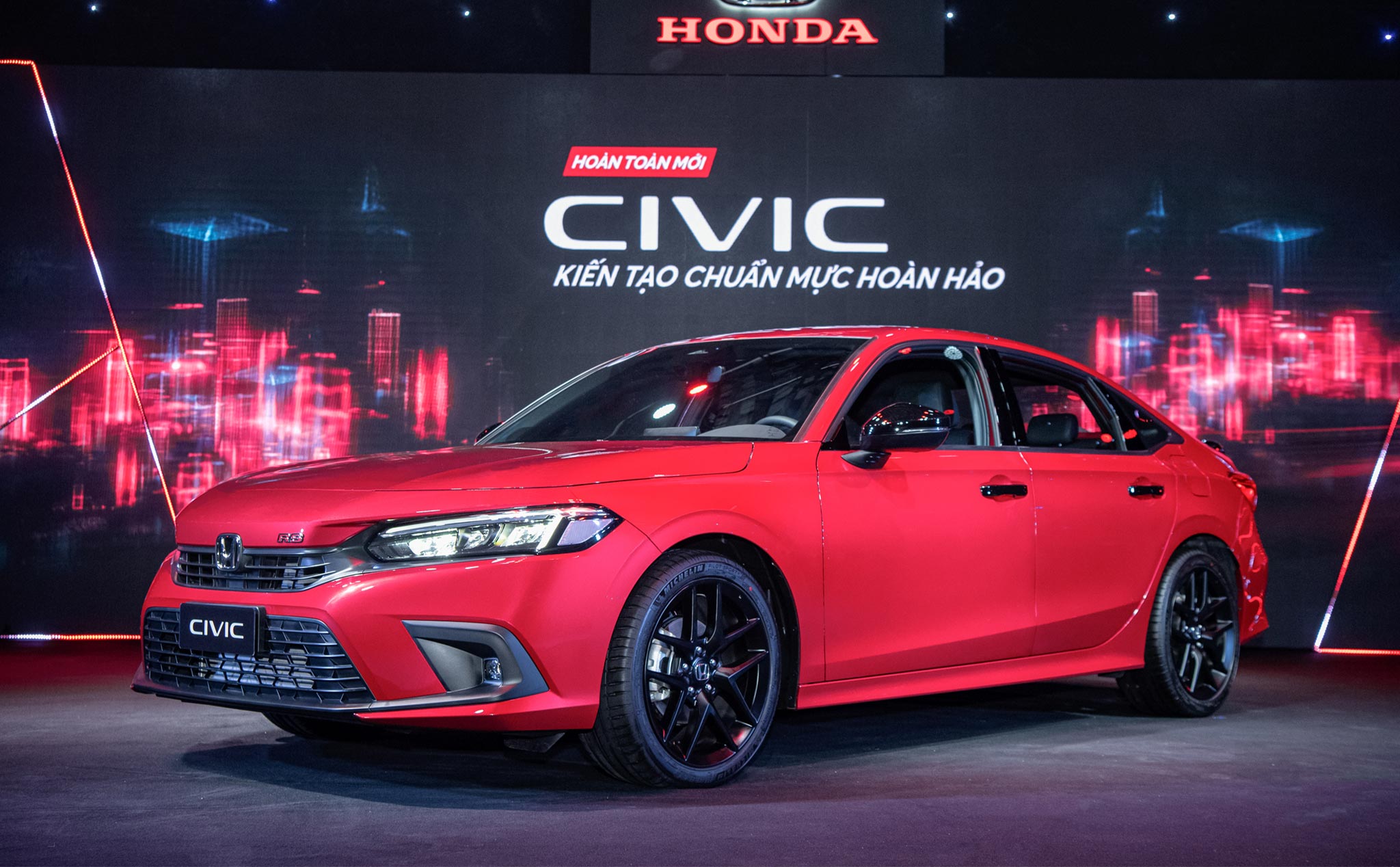 Honda Civic 2022 chính thức ra mắt tại Việt Nam, giá khởi điểm từ 730 triệu đồng