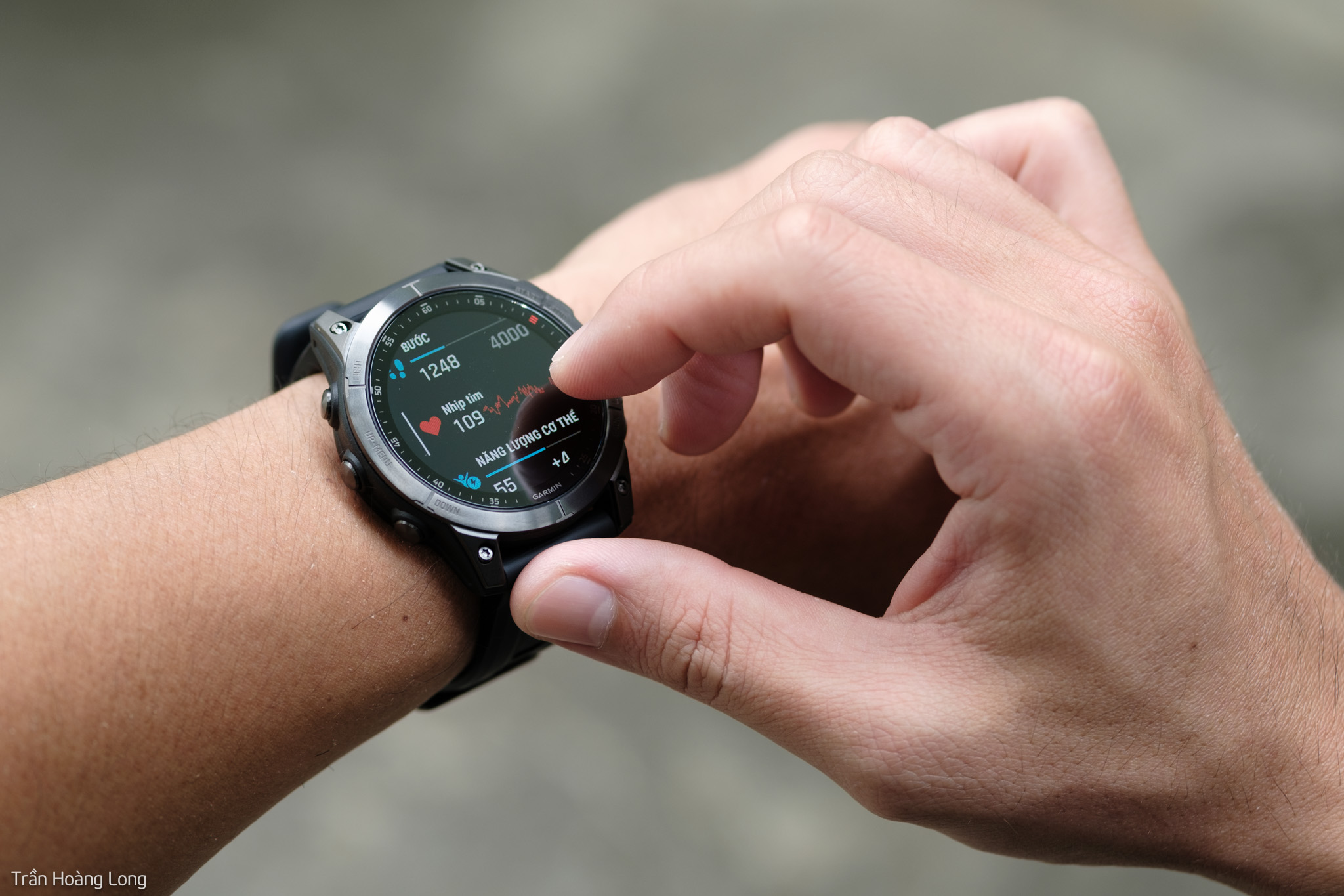 Trên tay epix Gen 2: Đồng hồ GPS cao cấp đầu tiên của Garmin được trang bị màn hình AMOLED
