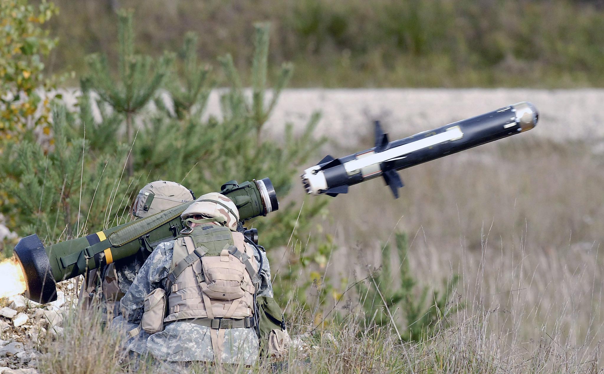 Vì sao tên lửa chống tăng di động Javelin của Mỹ hiện đại và đắt đỏ
