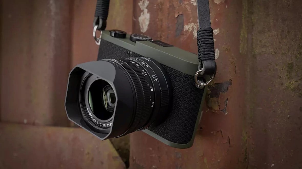 Leica ra mắt Leica Q2 Monochrome phiên bản 'Reporter' có giá $6,295