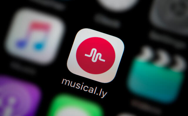 1.Musical.ly_Icon.jpg