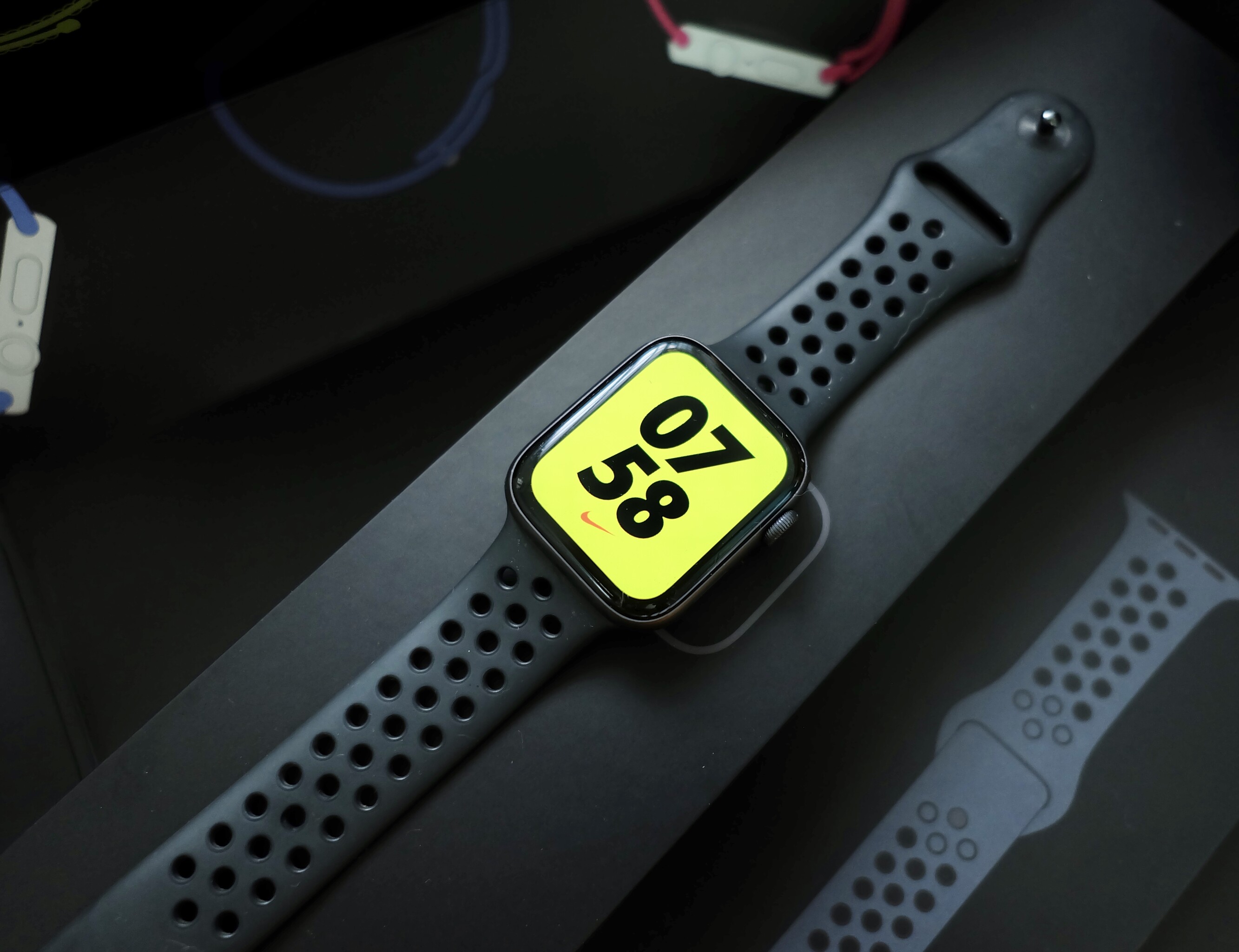 #reviewaw : Apple watch Series 5 hơn 2 năm sau còn lại gì?