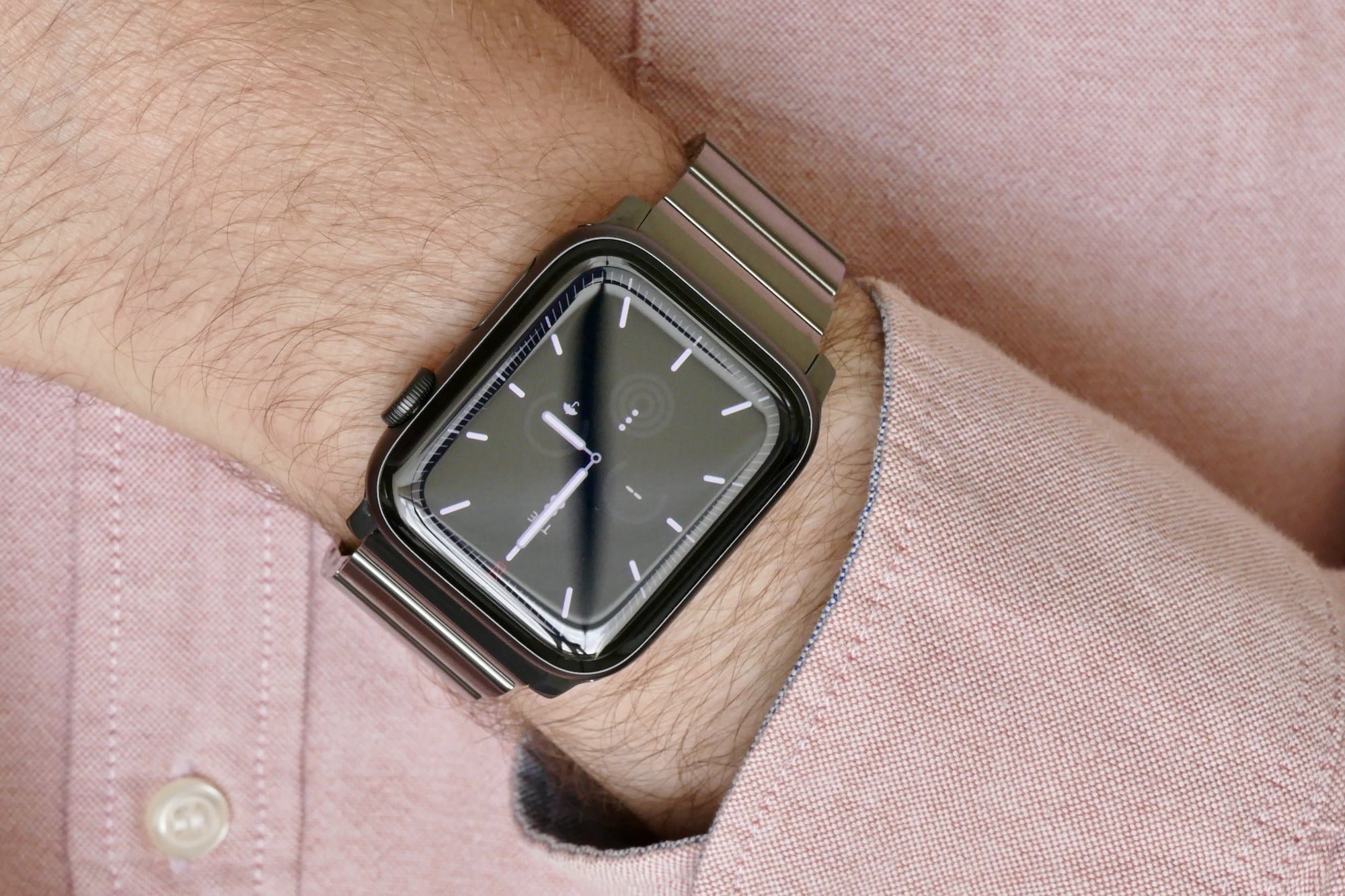 nomad-steel-band-watch-space-grey.jpg