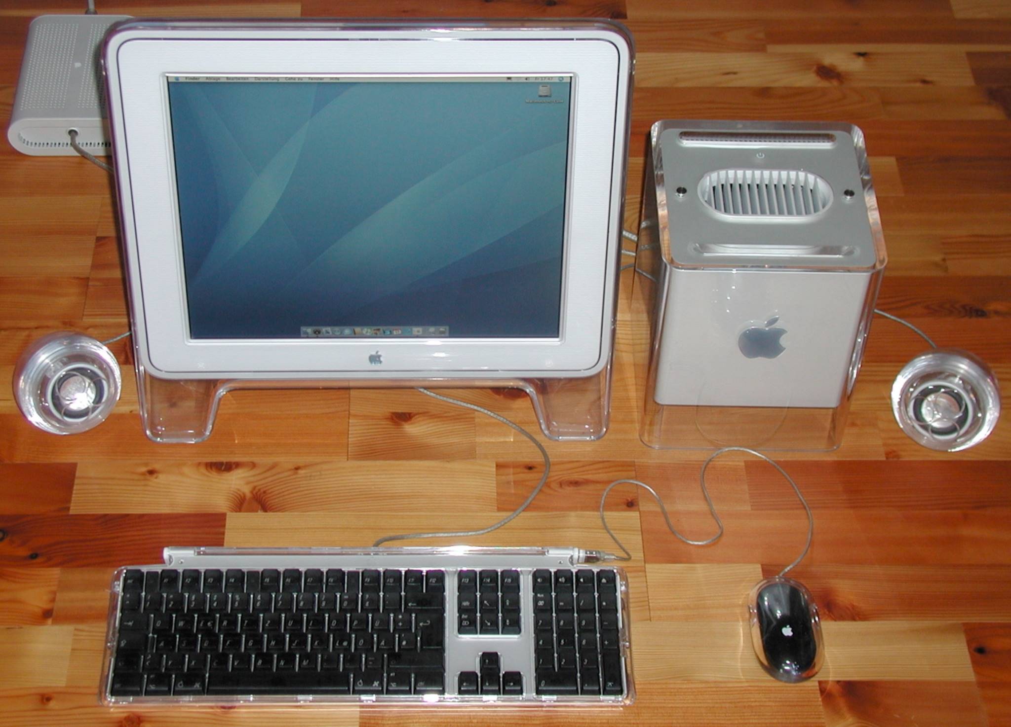 Cùng nhìn lại Power Mac G4 Cube, chiếc máy là niềm cảm hứng cho Mac Studio và Studio Display