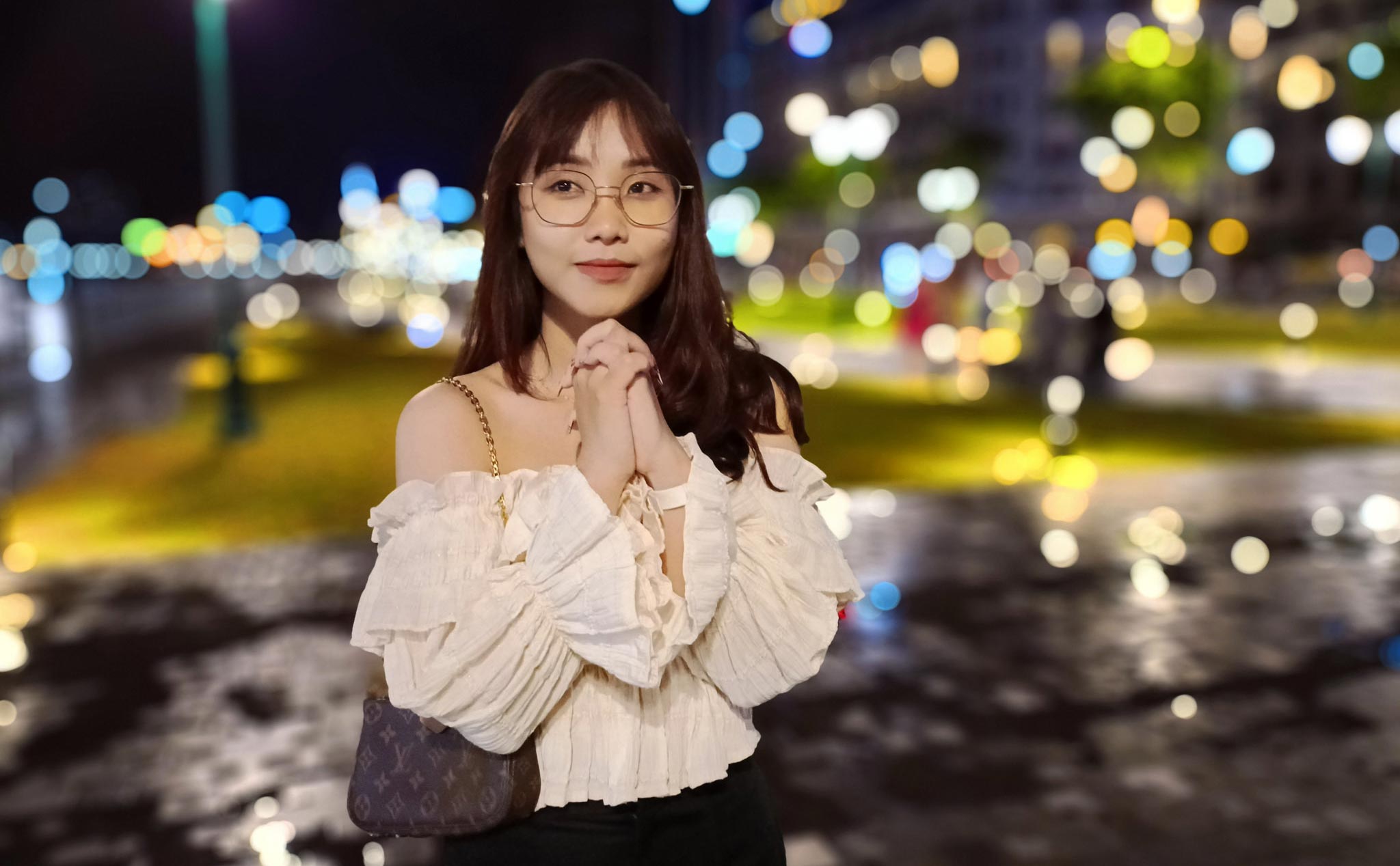 Trải nghiệm tính năng chân dung Bokeh Flare trên Oppo Reno7 5G: nhanh, ảnh ấn tượng, tách nền tốt