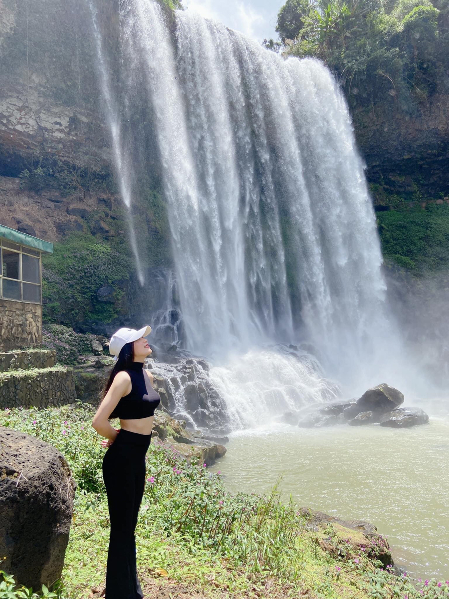 Lắng nghe thác đổ