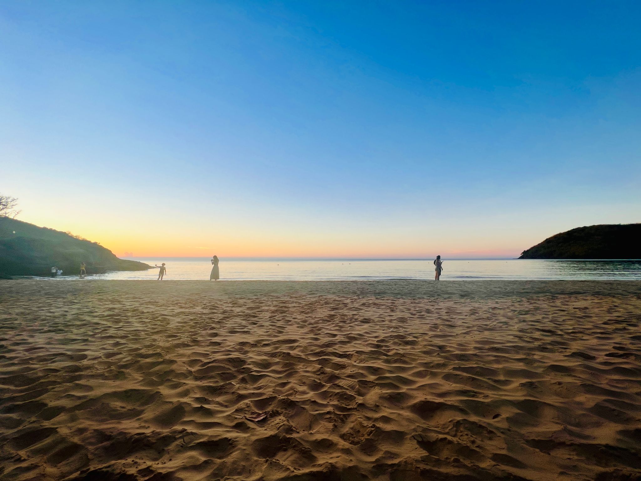 sunset Dam Trau Beach.jpg