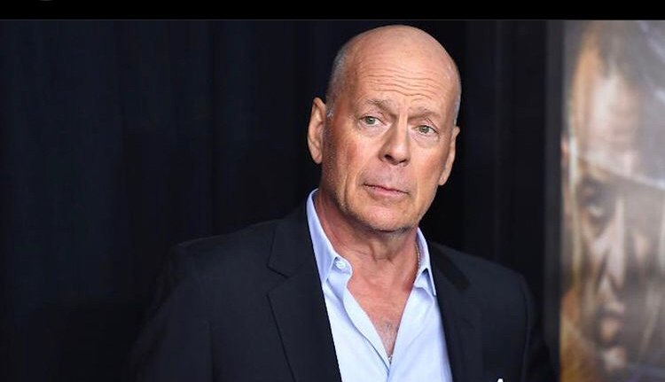 Bruce Willis từ giã sự nghiệp do mắc chứng bệnh mất ngôn ngữ