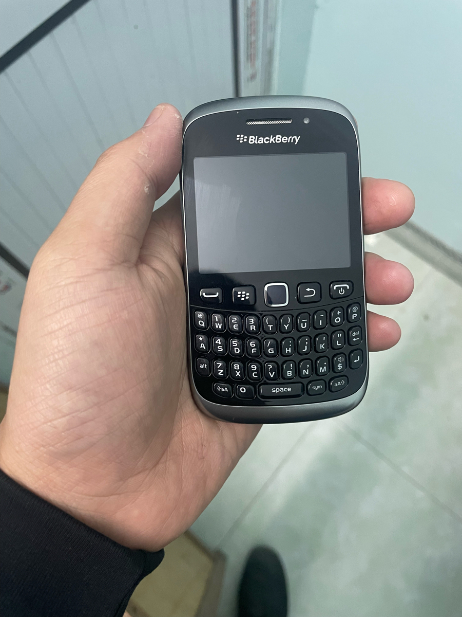 Blackberry 9320️