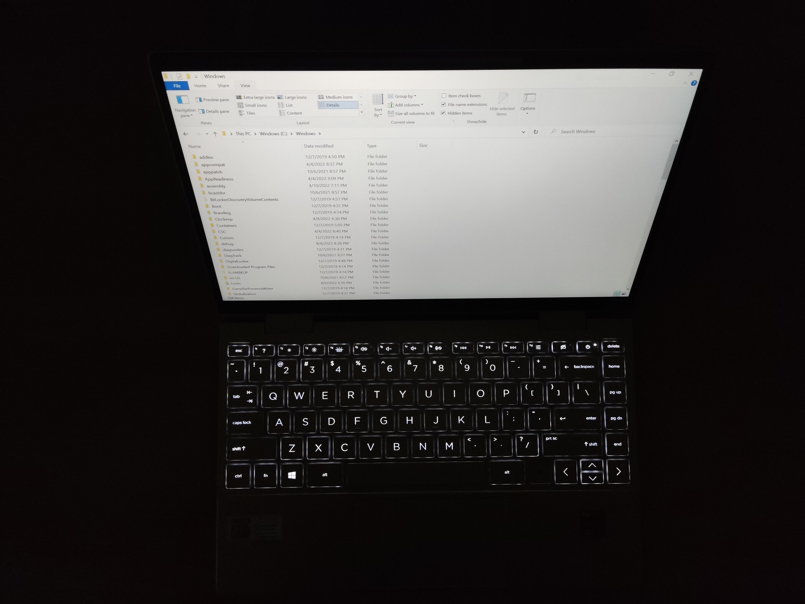 Keyboard backlight on.jpg