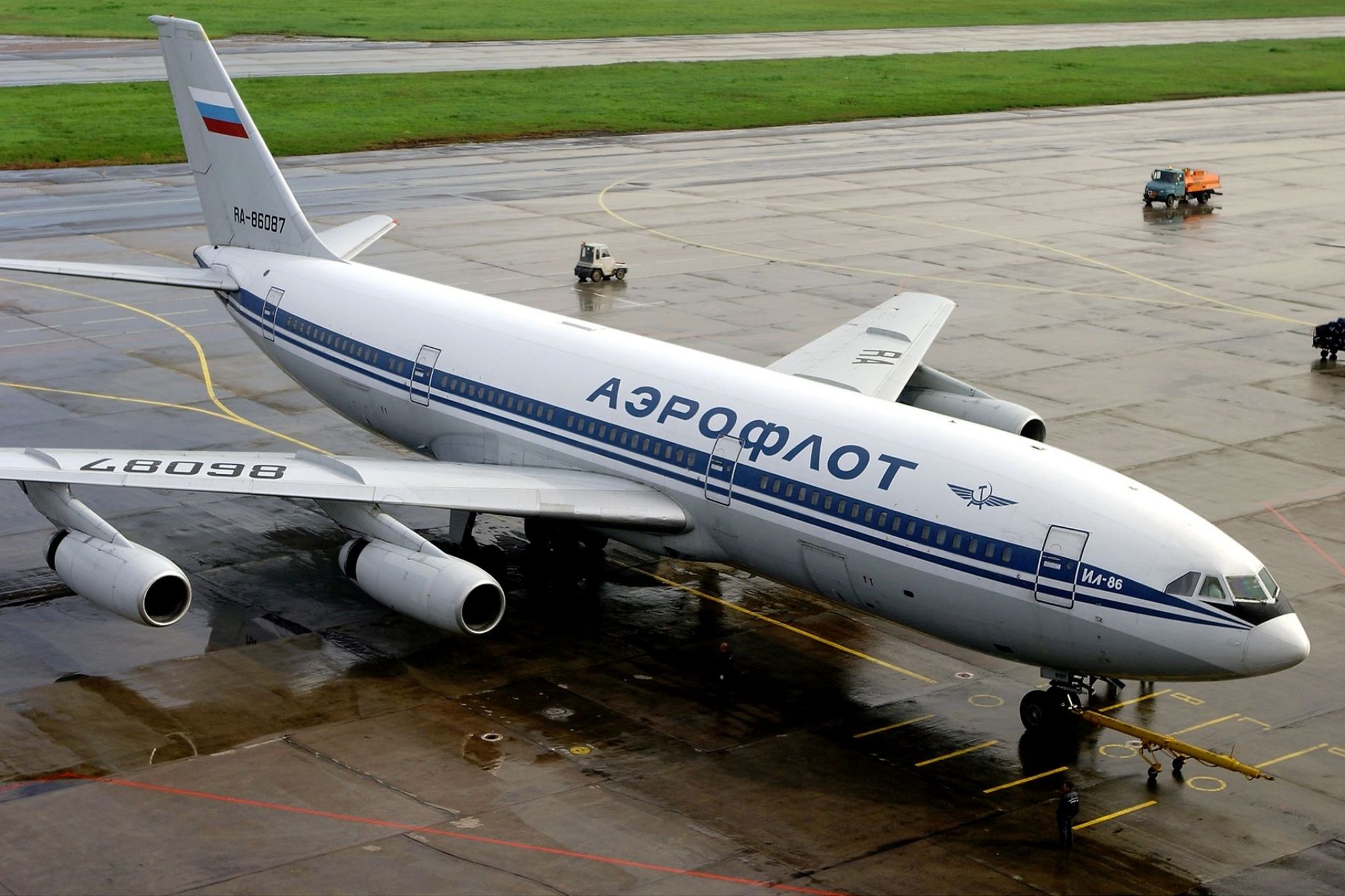 042 Il-86.jpg