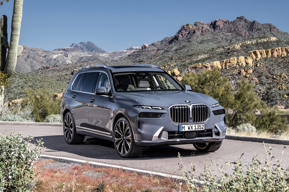 2023-bmw-x7-suv-114.jpg