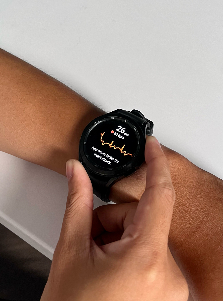 Đo ECG trên Galaxy Watch4 Classic chính hãng Việt Nam, anh em đã sử dụng được chưa?