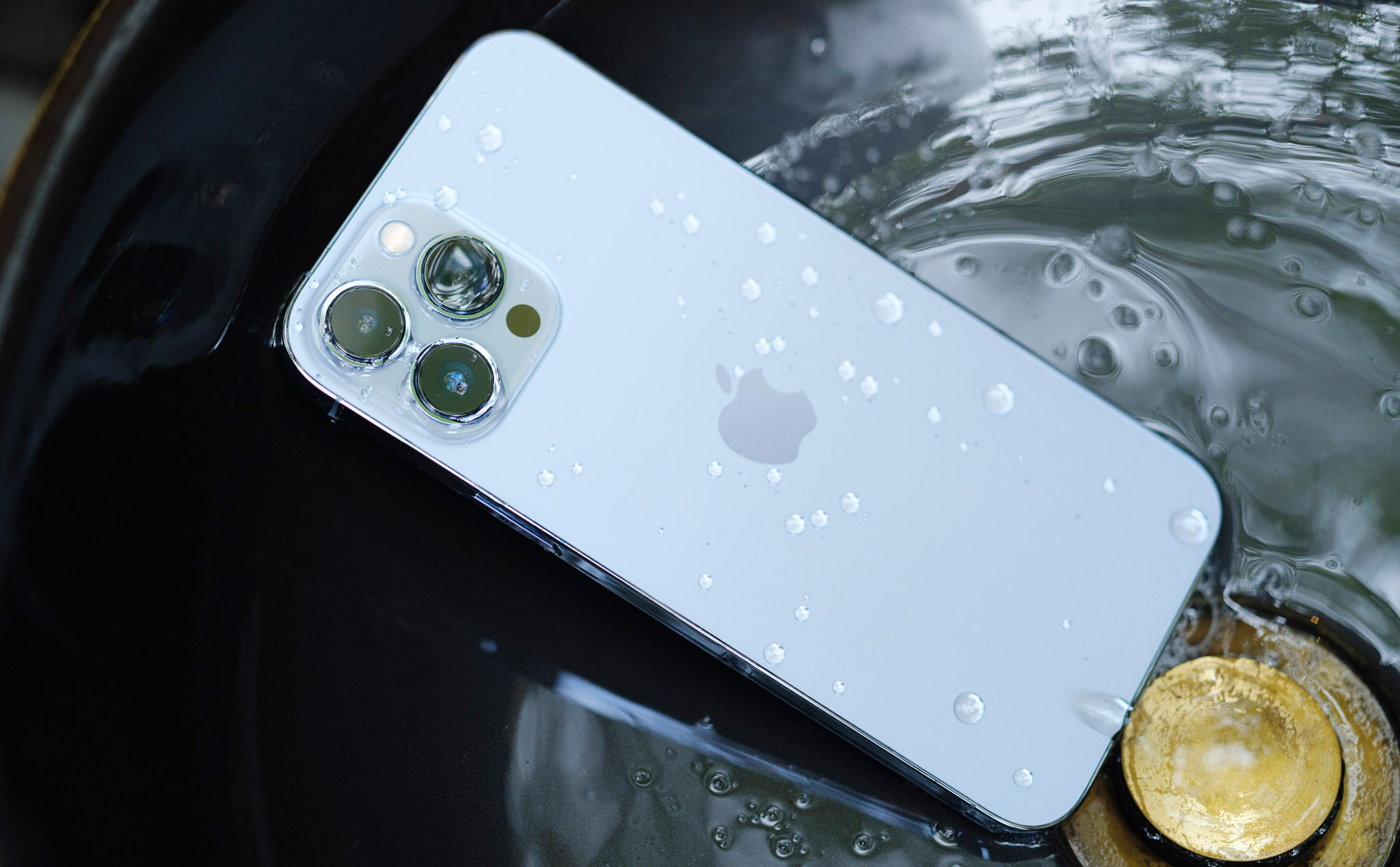 Apple tăng đơn đặt hàng các mẫu iPhone 13 Pro do nhu cầu tăng