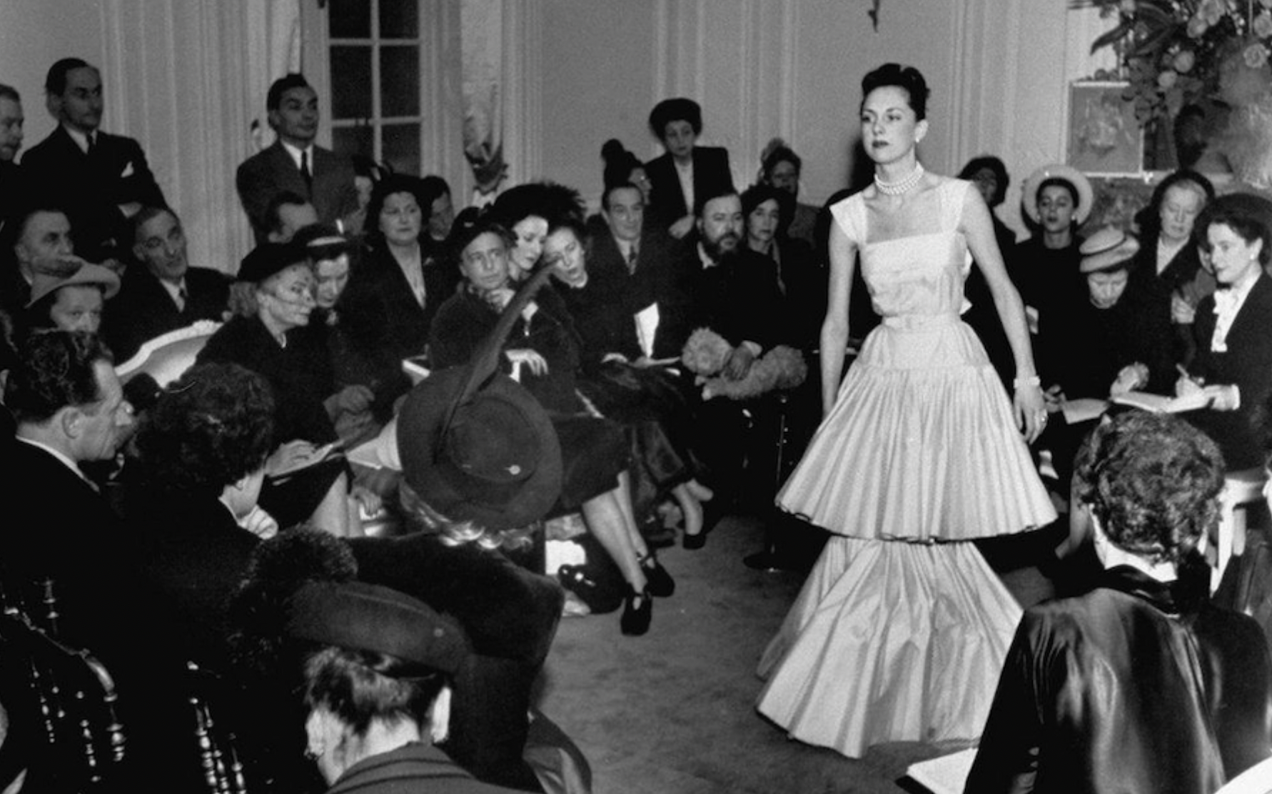 Nam Phương Hoàng Hậu Người đàn bà phải lòng Dior nhưng phân nửa đời vẫn  mực thước với Áo dài  Phong cách sao  Việt Giải Trí