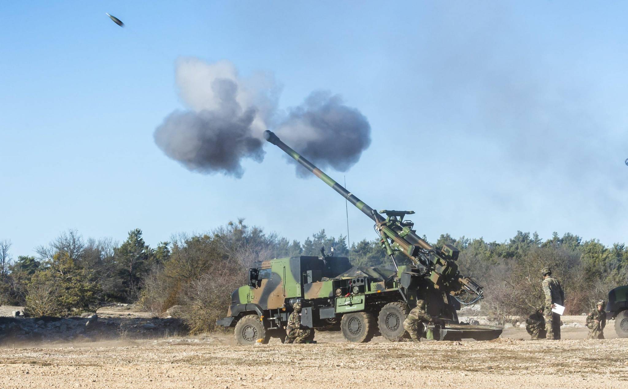 Pháp sẽ viện trợ pháo tự hành hiện đại CAESAR cho Ukraine