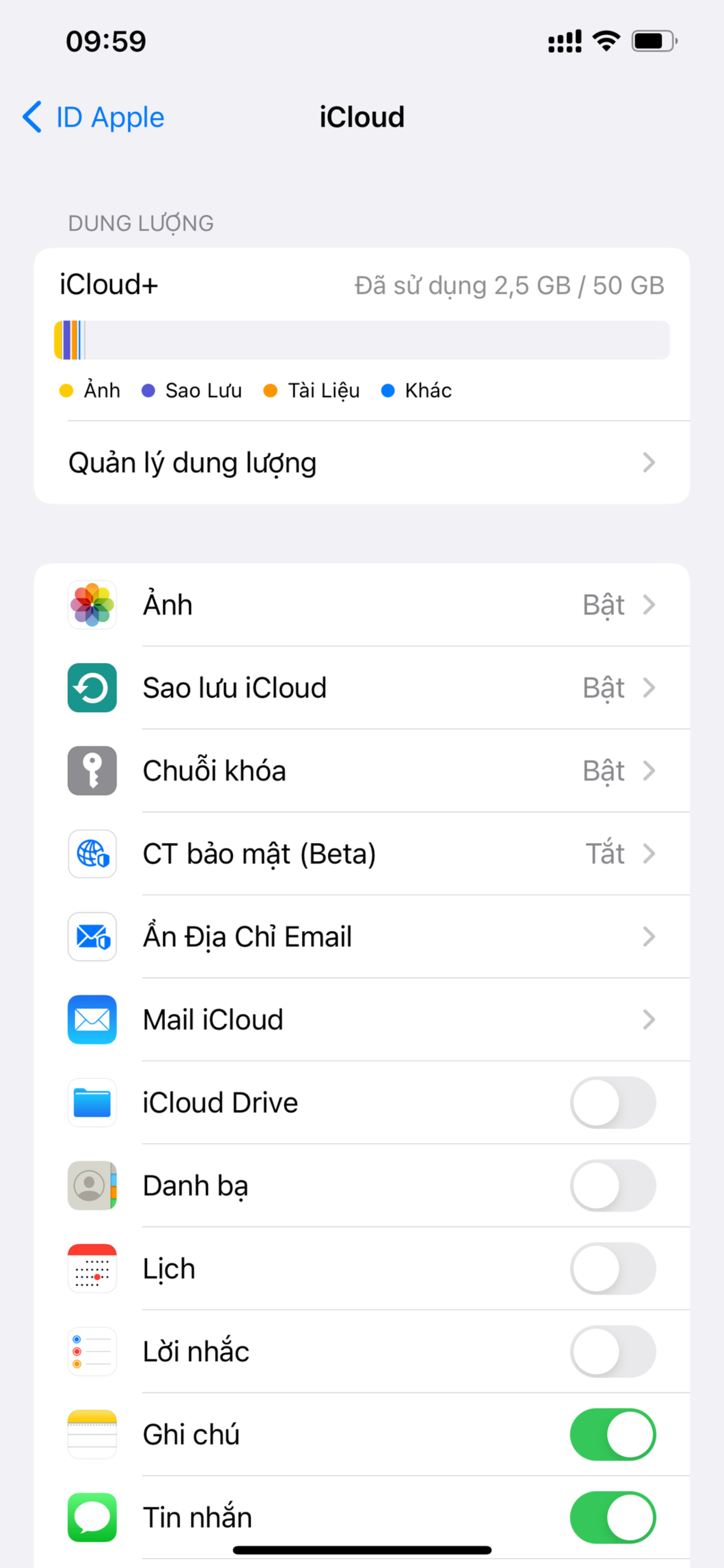 Xoá sao lưu iCloud: Cảm thấy dữ liệu trên iCloud của mình quá nhiều và không cần thiết? Hãy tìm hiểu cách xoá sao lưu iCloud một cách đơn giản và nhanh chóng.