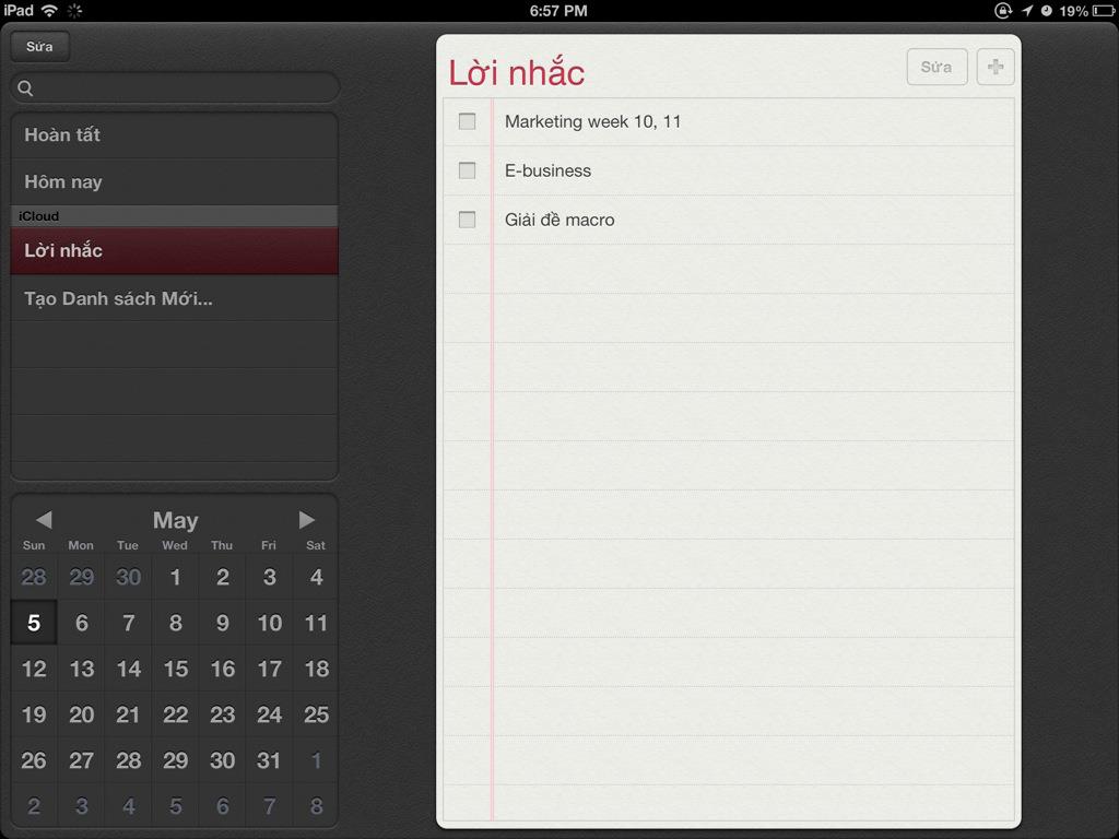 9 năm trước, giao diện của app Reminder trên iPad nó nhìn như thế này
