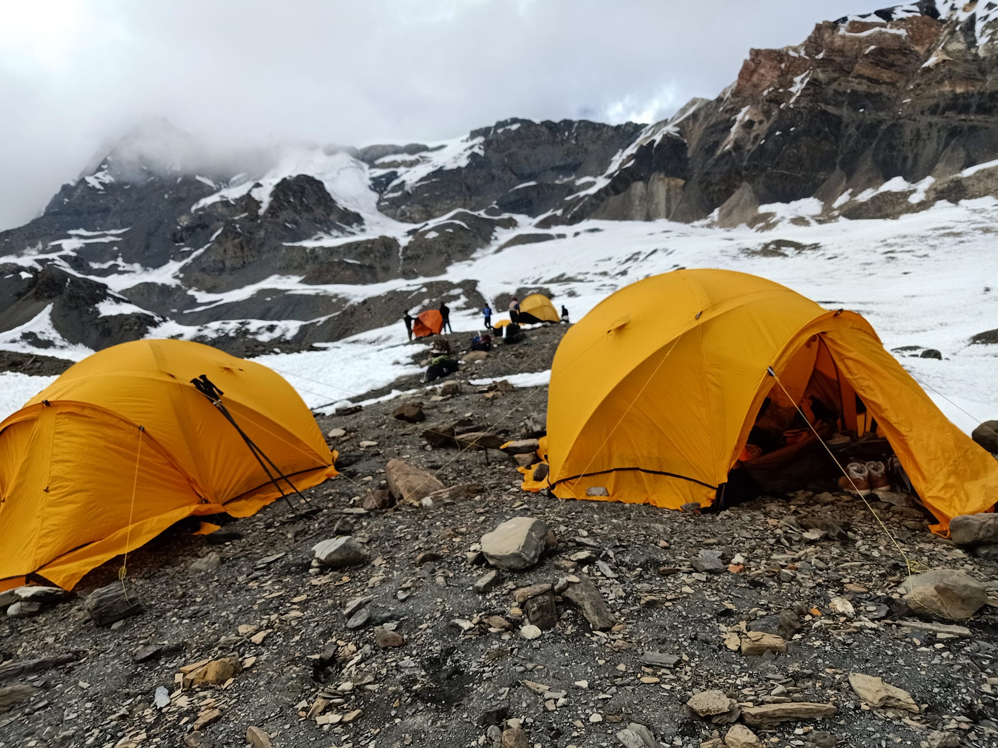 campingsite at 5400m.jpg